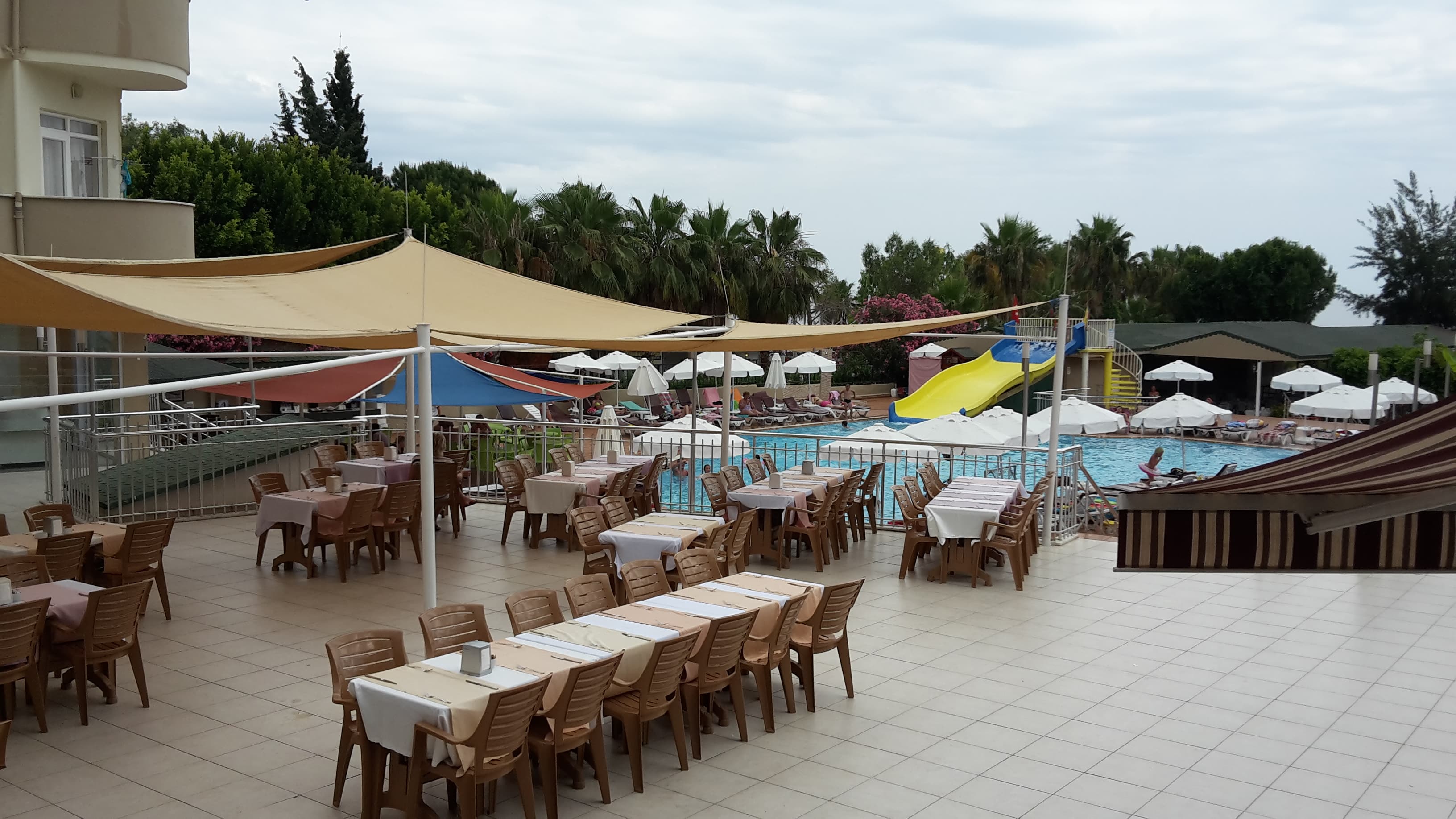 Akin Paradise Hotel - photo 4