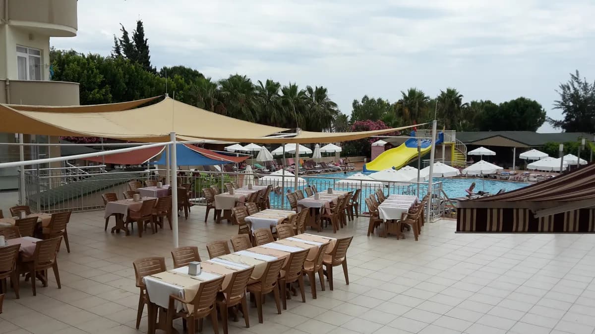 Akin Paradise Hotel - photo 4
