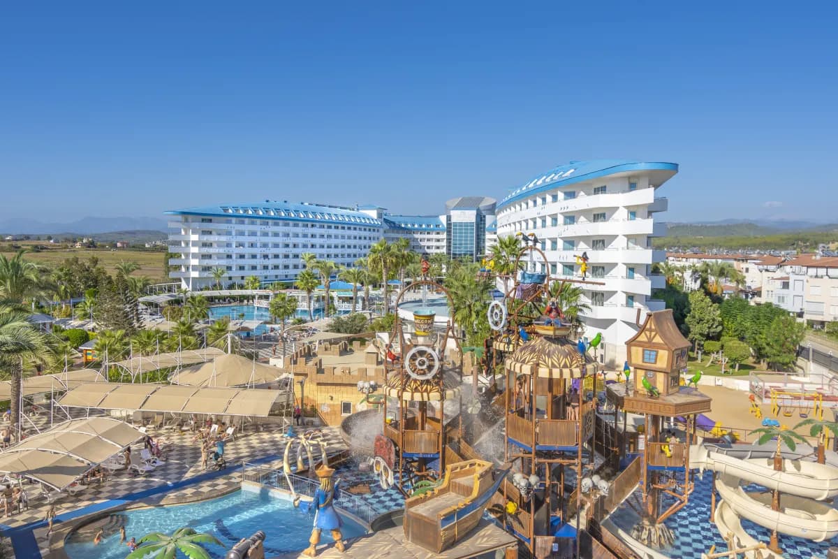 Crystal Admiral Aqua Collection - Side-Manavgat hotel transfer