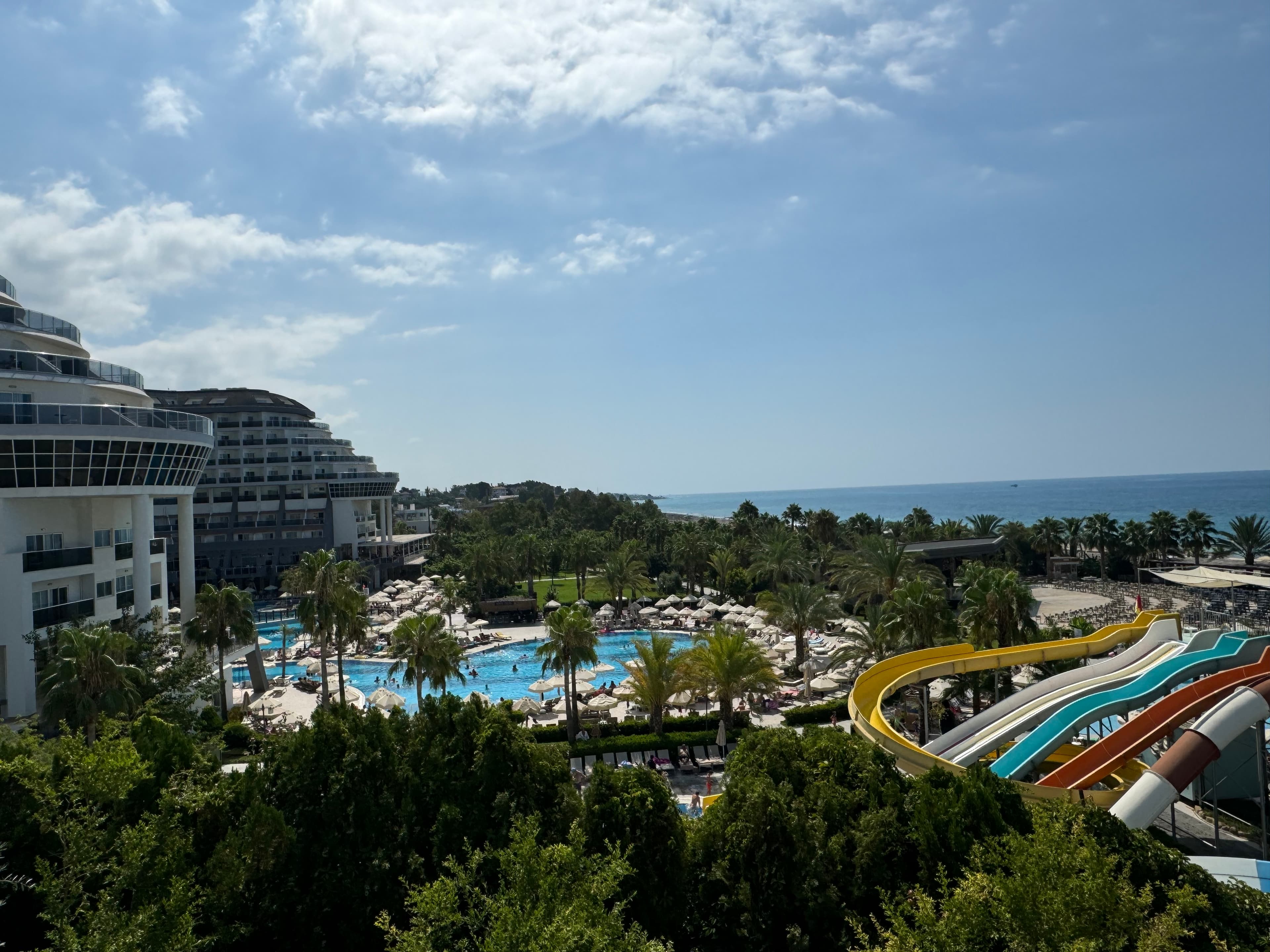 Elysium Elite Hotel
