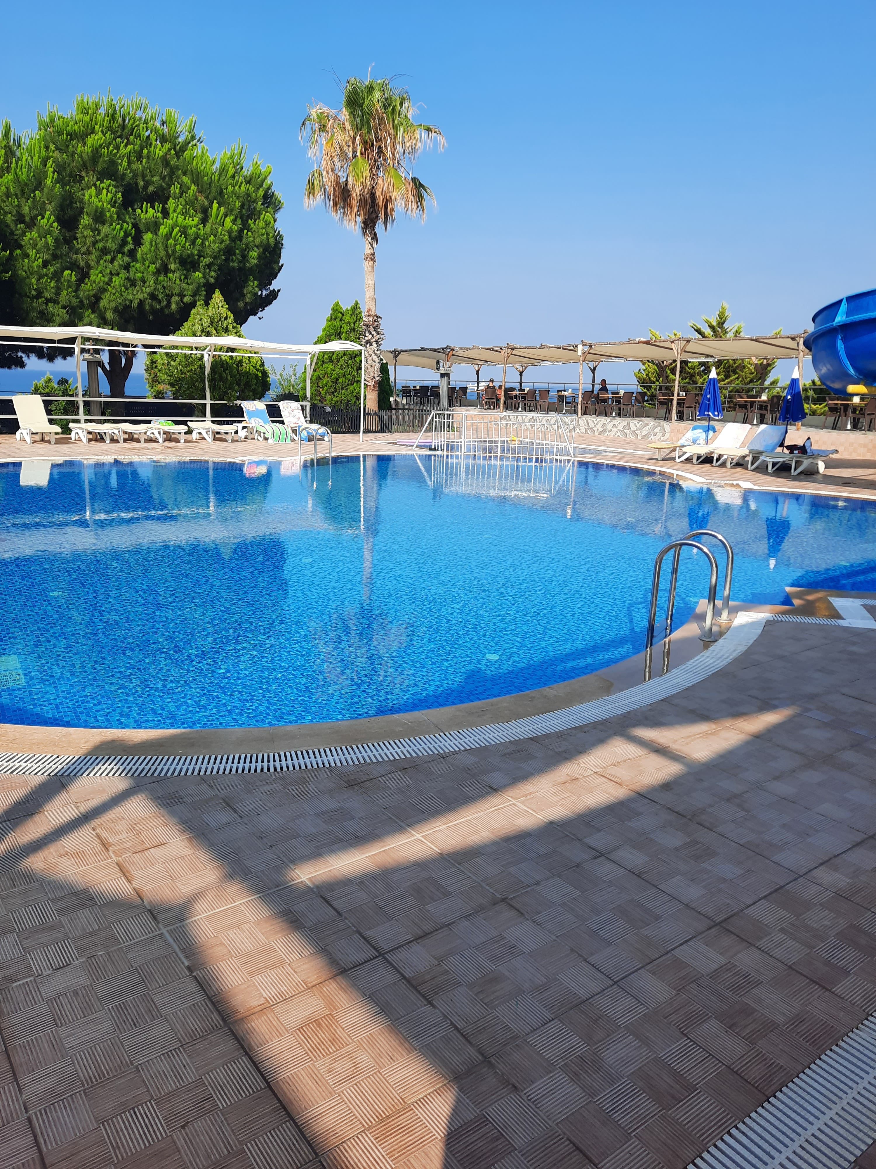 Elysium Elite Hotel - photo 3