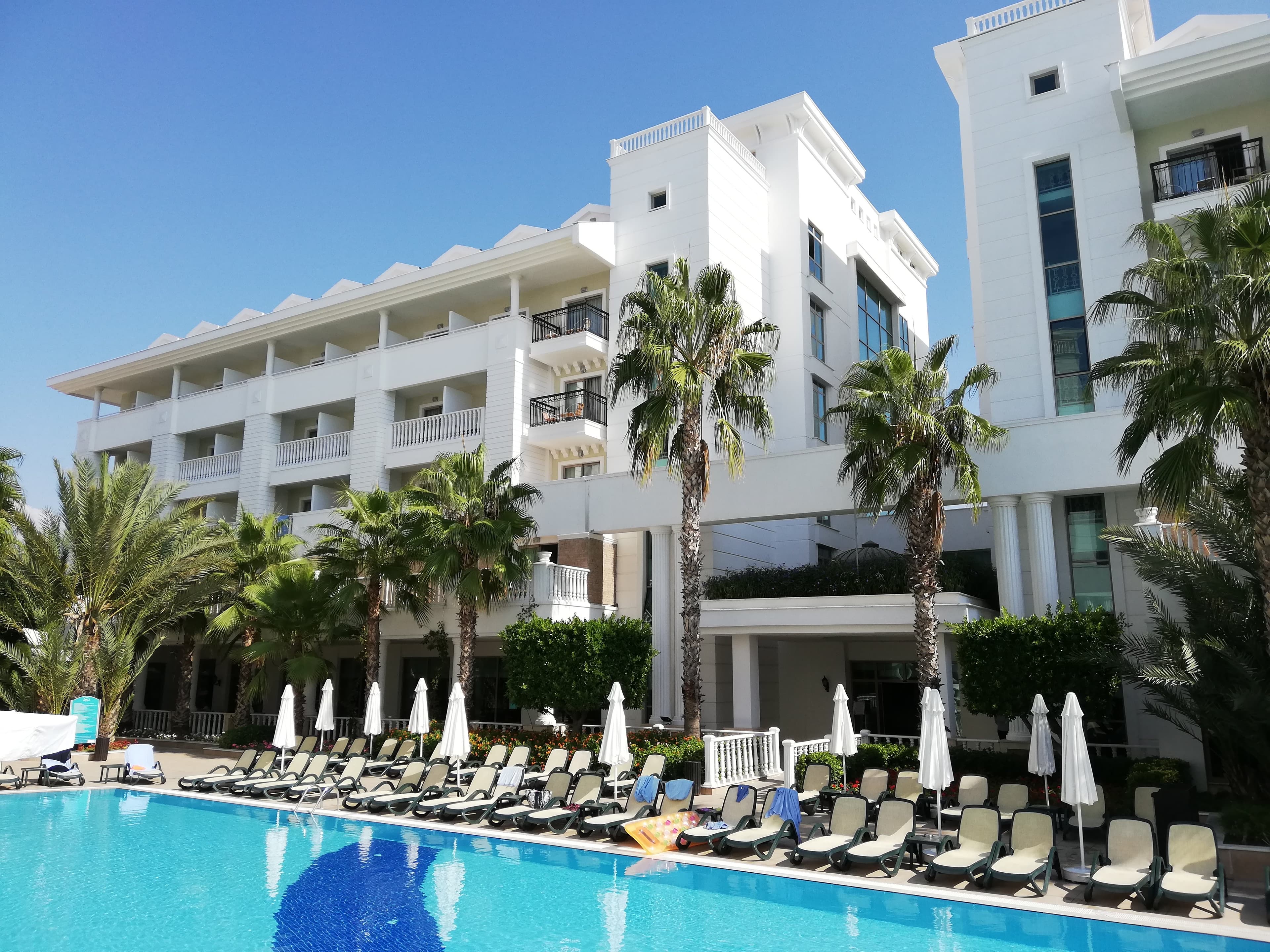 Alba Queen Hotel - photo 10