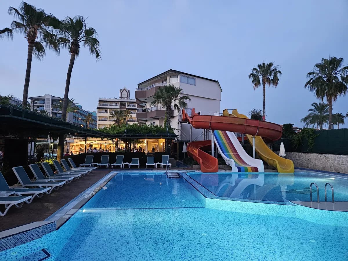 Galeri Resort Hotel - photo 4