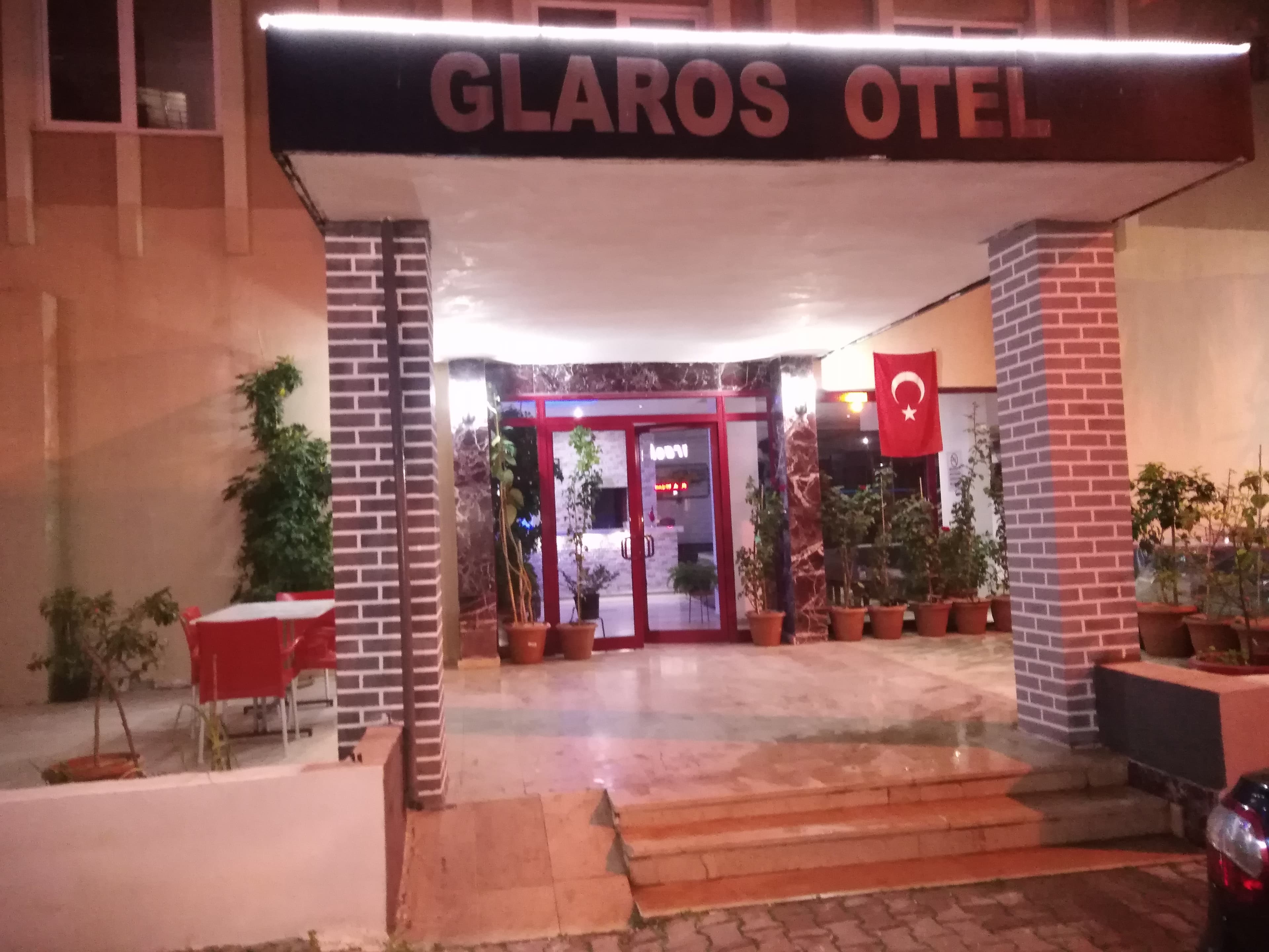 Glaros Hotel