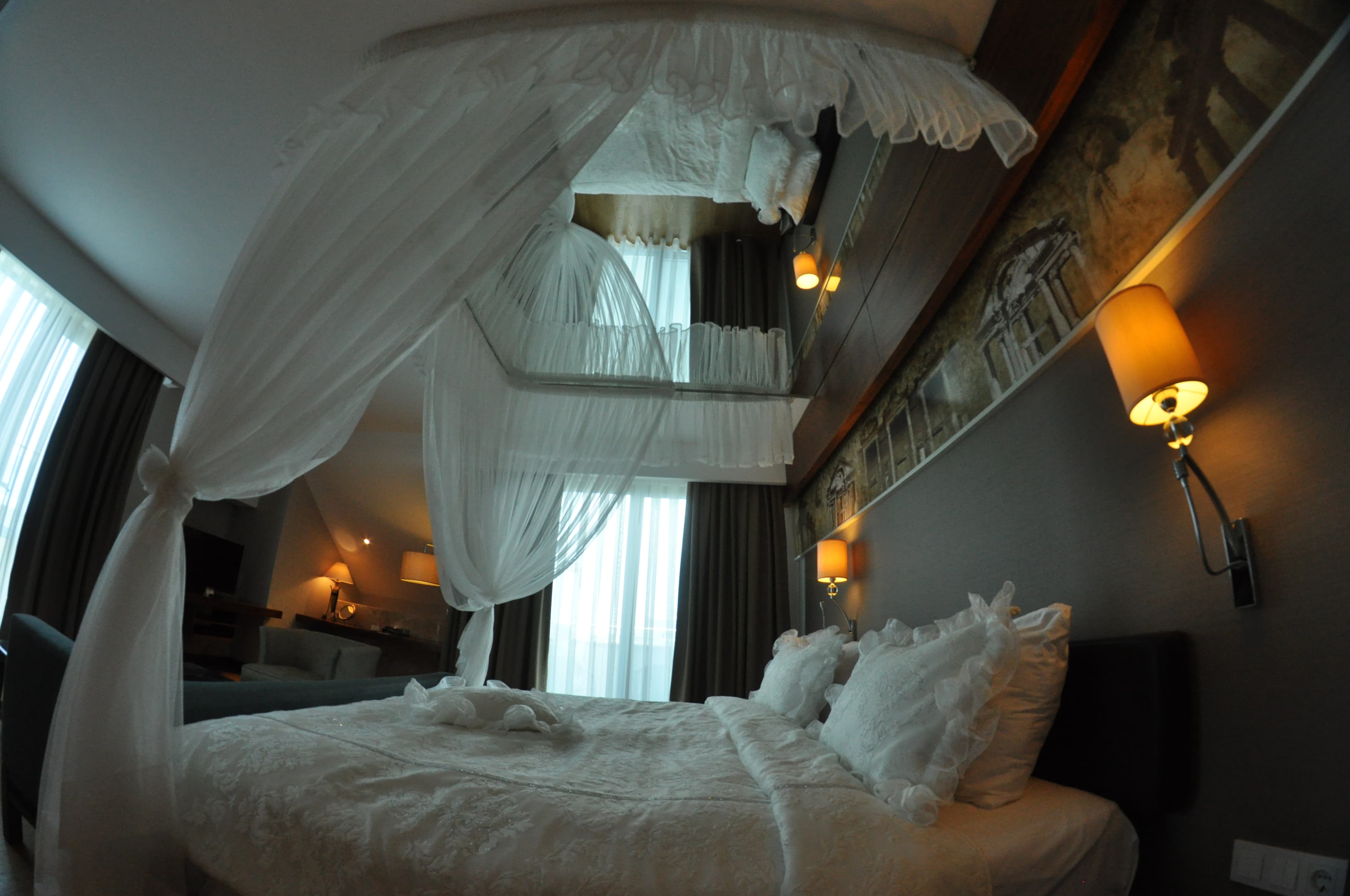 Commodore Elite Suites & Spa Hotel - photo 10