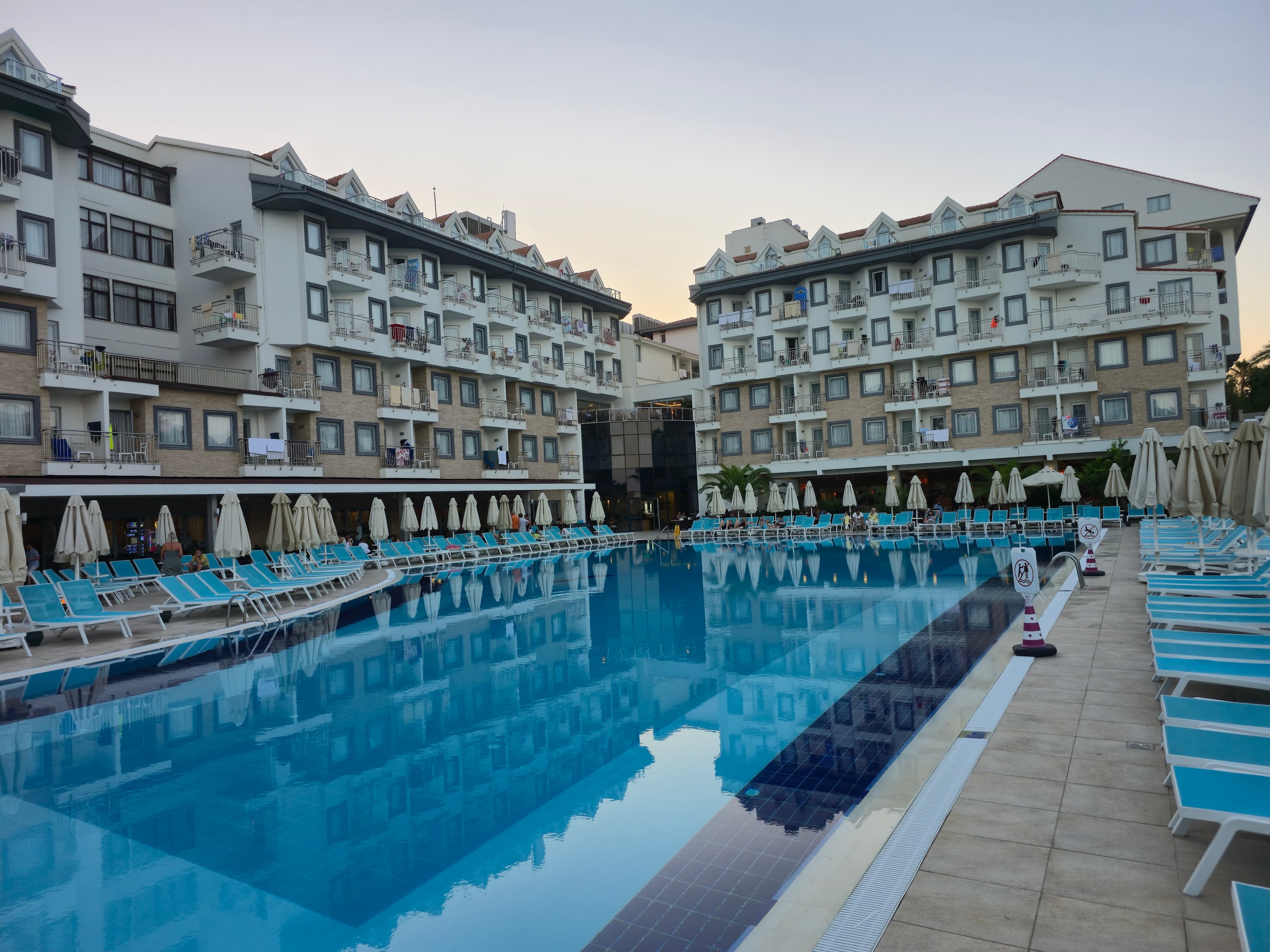 Side Aluna Hotel - photo 8