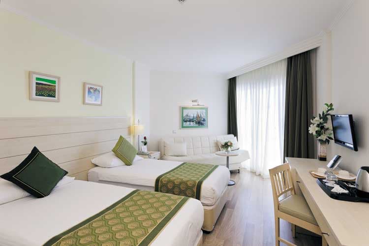 Febeach Hotel - photo 2