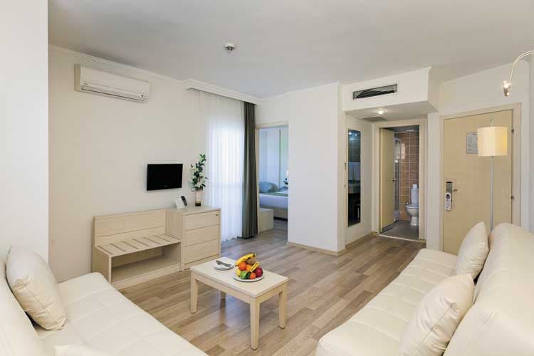 Febeach Hotel - photo 9