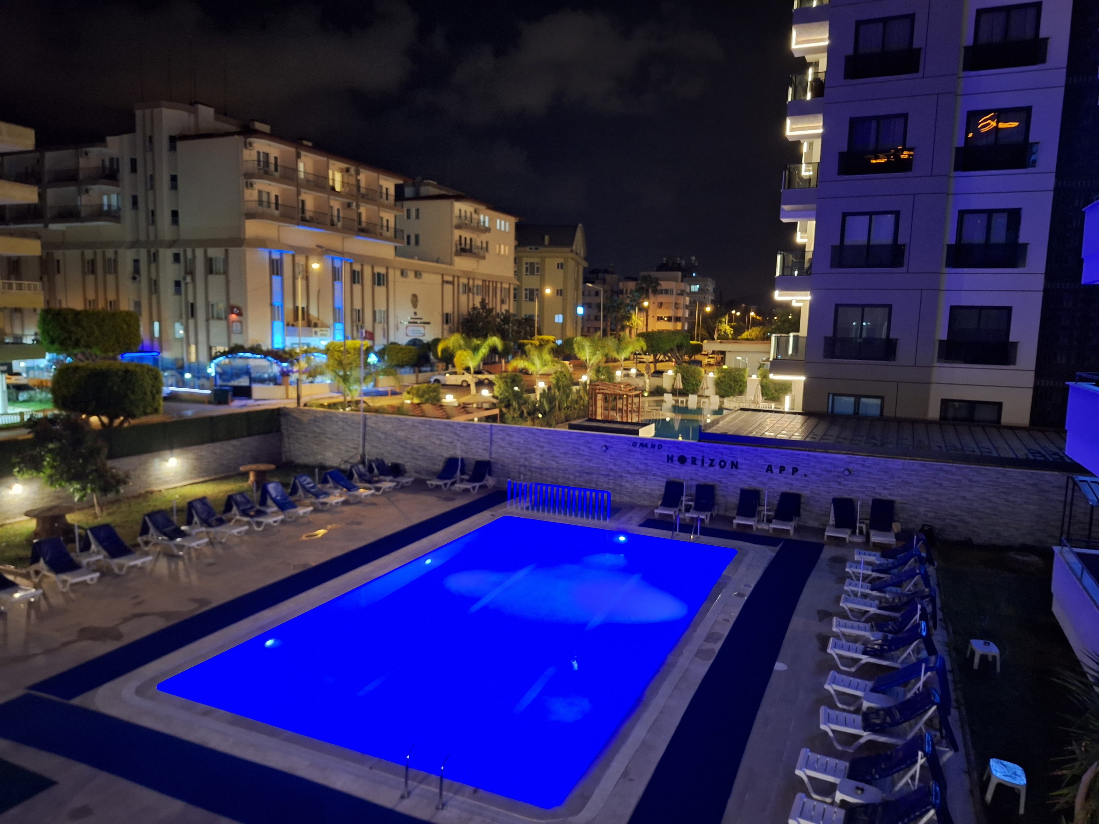 Grand Horizon Apart Hotel - photo 9