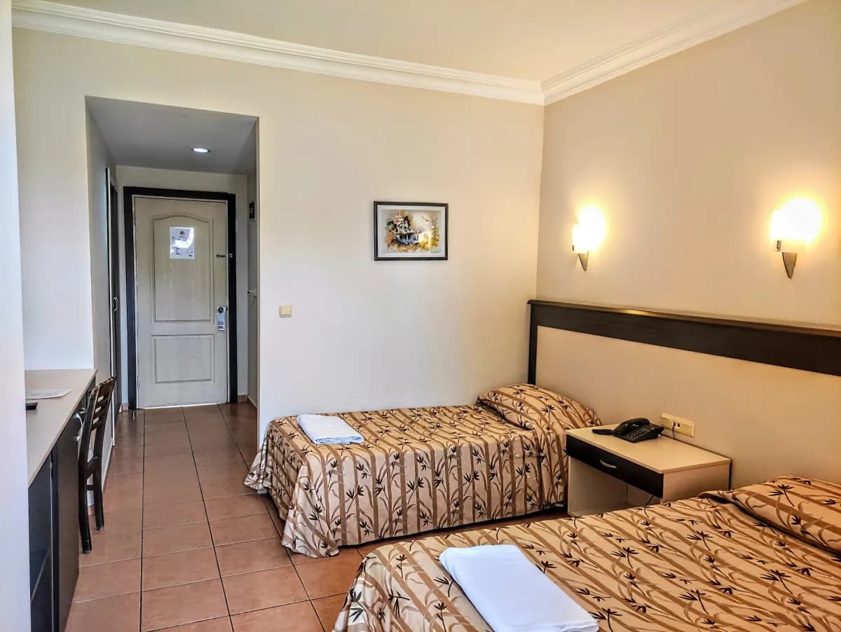 Helios Hotel - photo 2