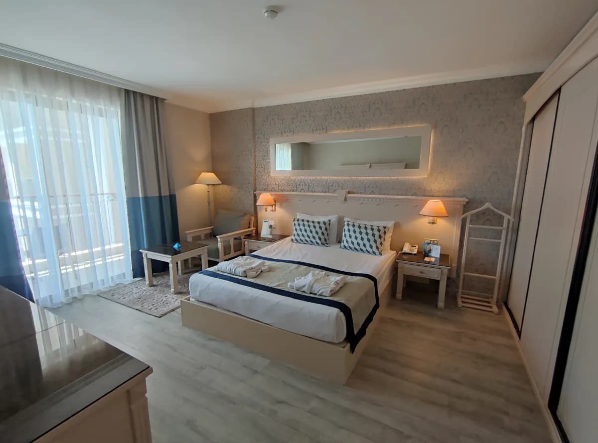 Hotel Turan Prince - photo 2