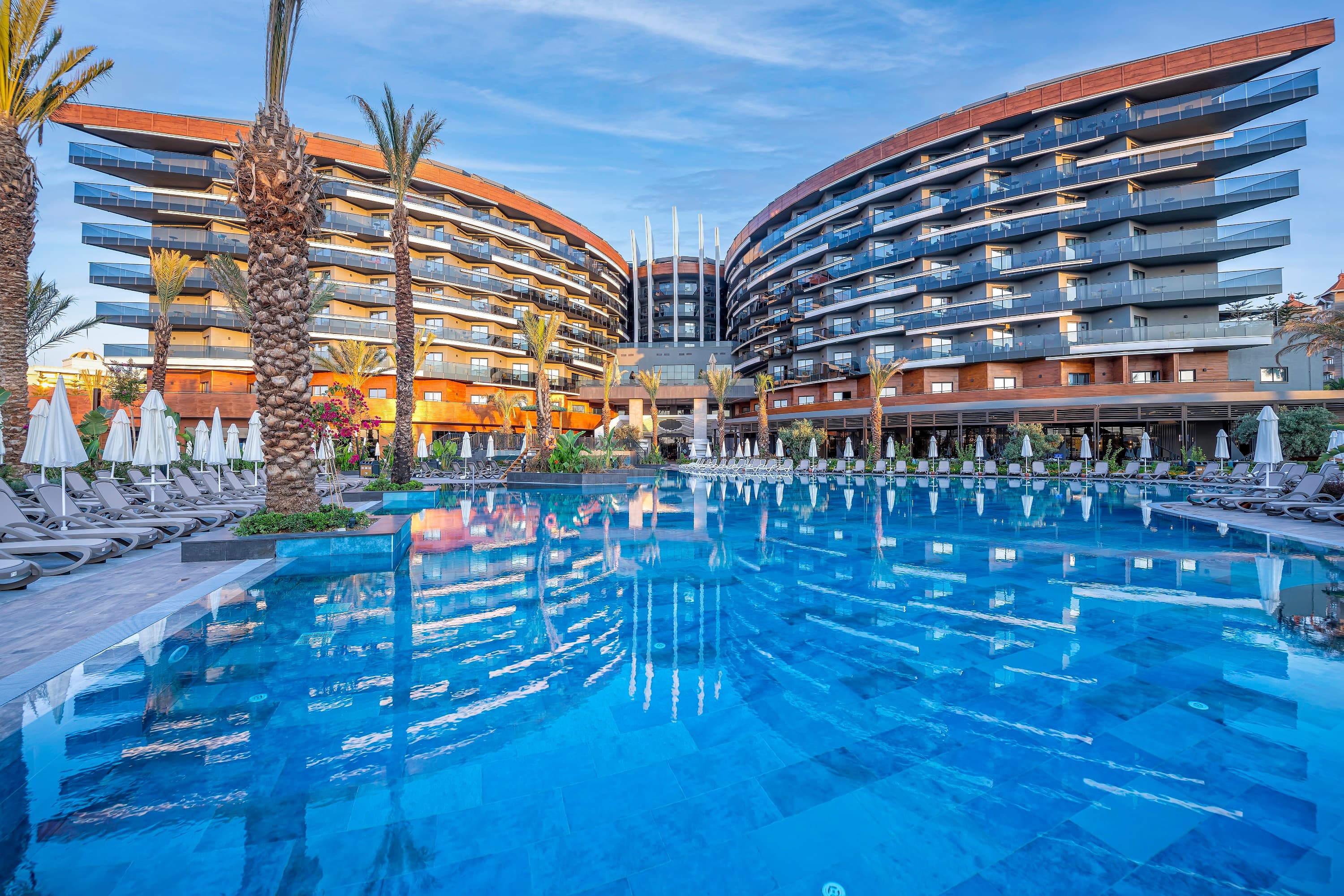 Kirman Calyptus Resort & SPA