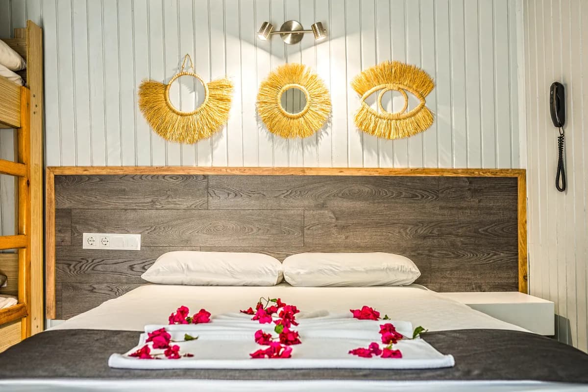 Leda Beach Hotel - photo 2