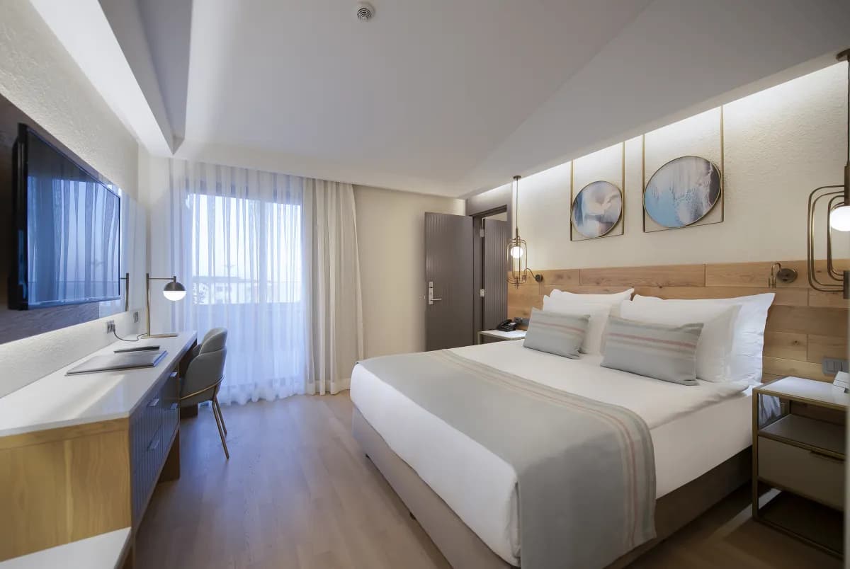 Miramare Beach Hotel - photo 2