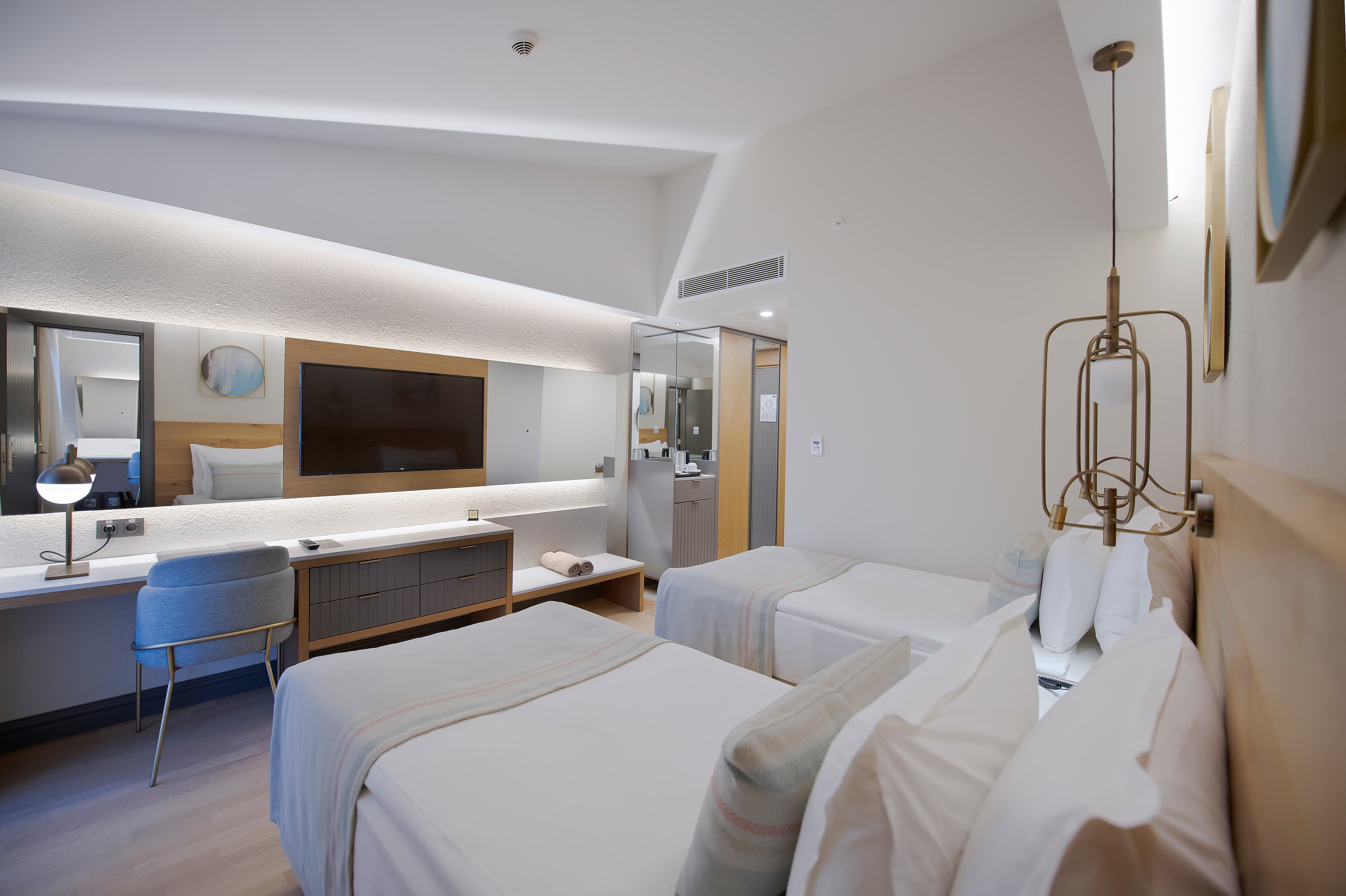 Miramare Beach Hotel - photo 5