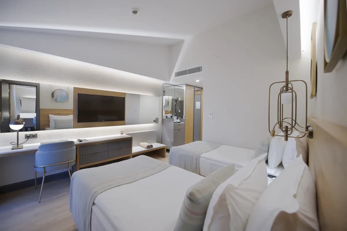 Miramare Beach Hotel - photo 5