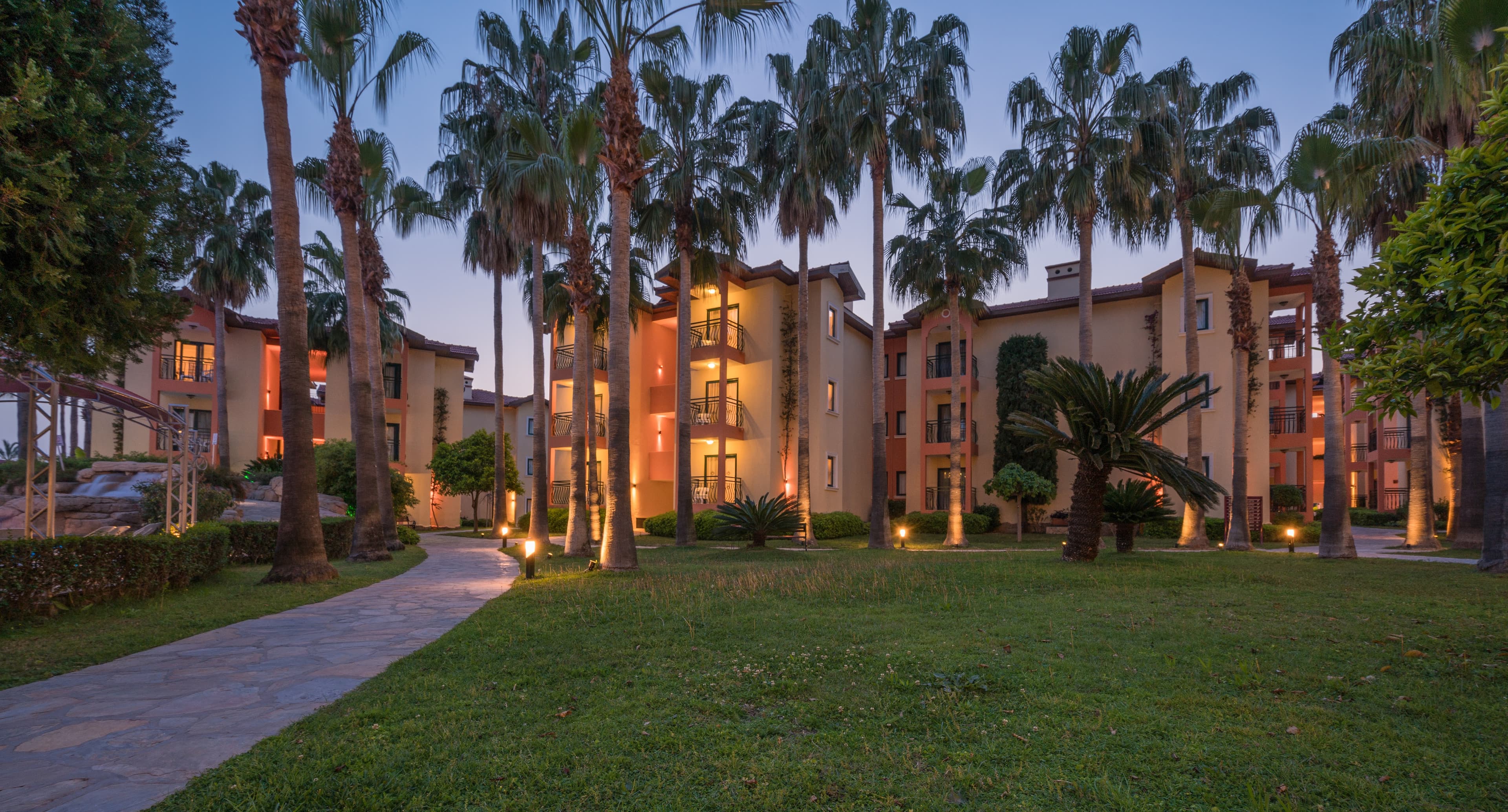 Miramare Queen Hotel - photo 7