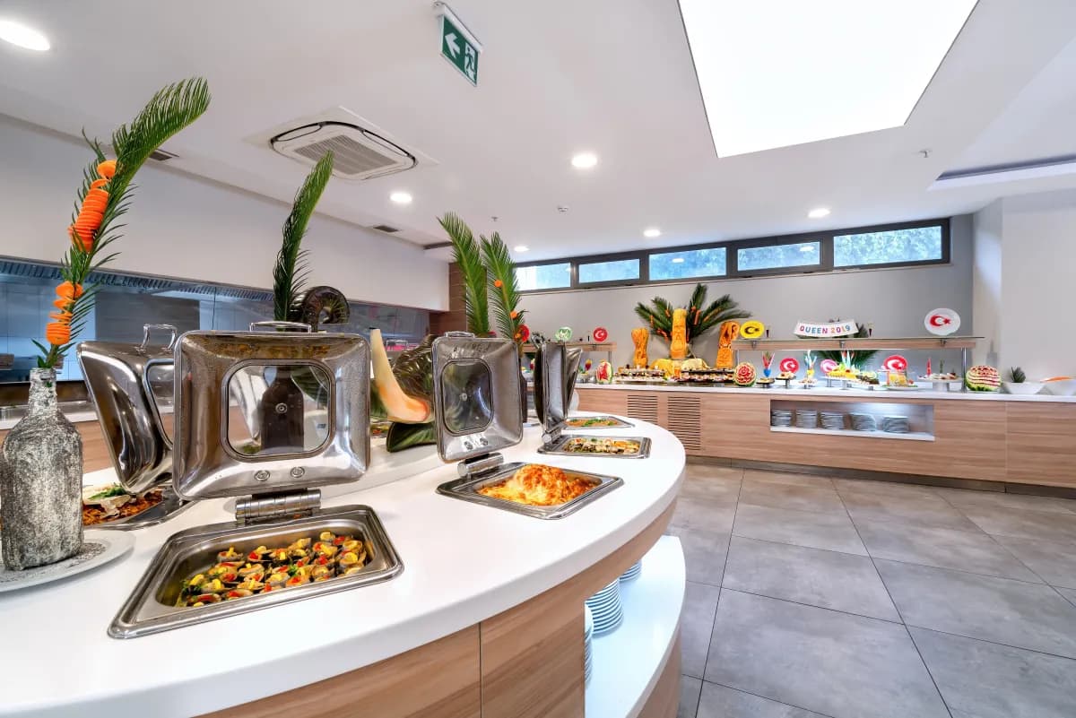 Orfeus Queen Hotel - photo 9