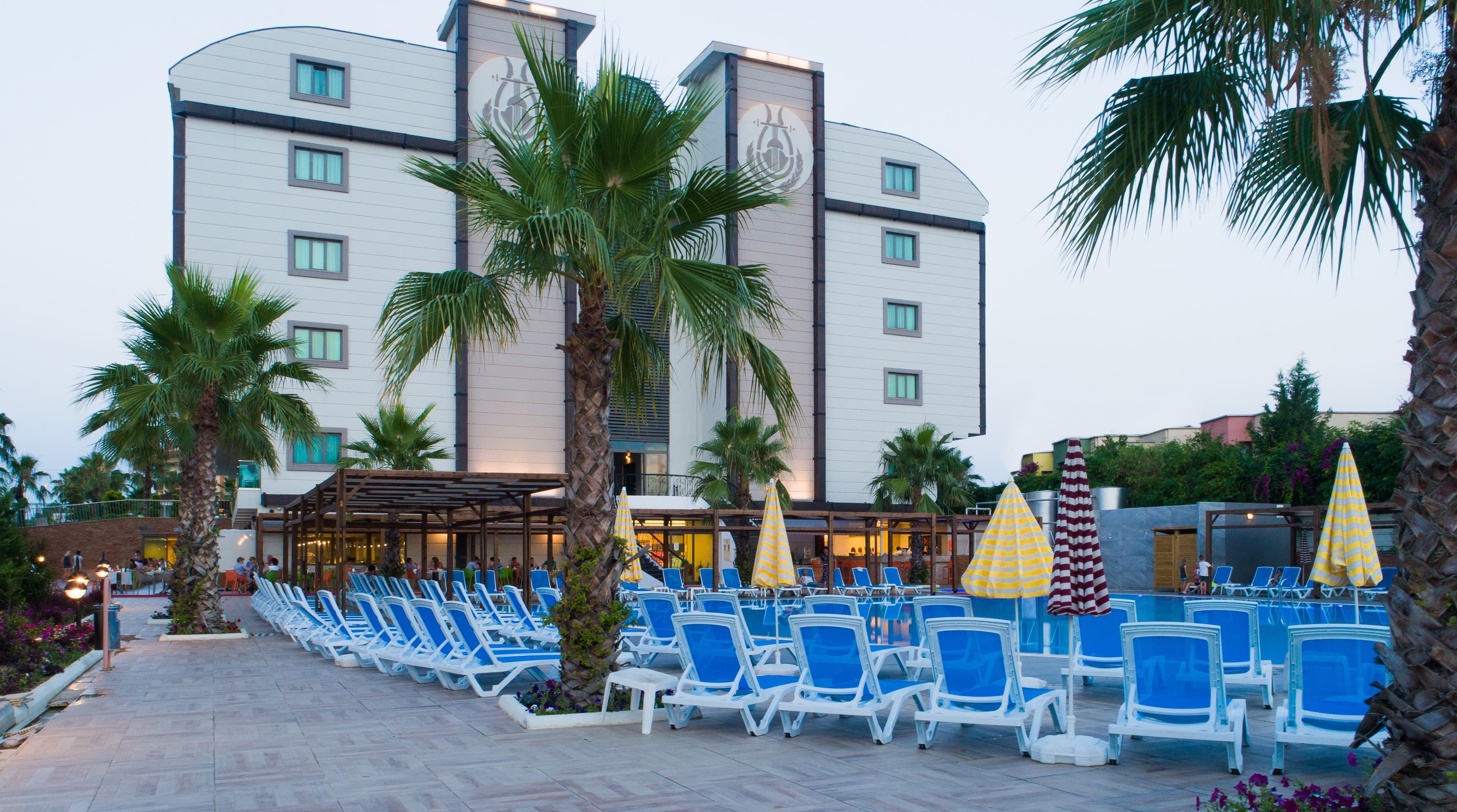 Orfeus Queen Hotel - photo 10