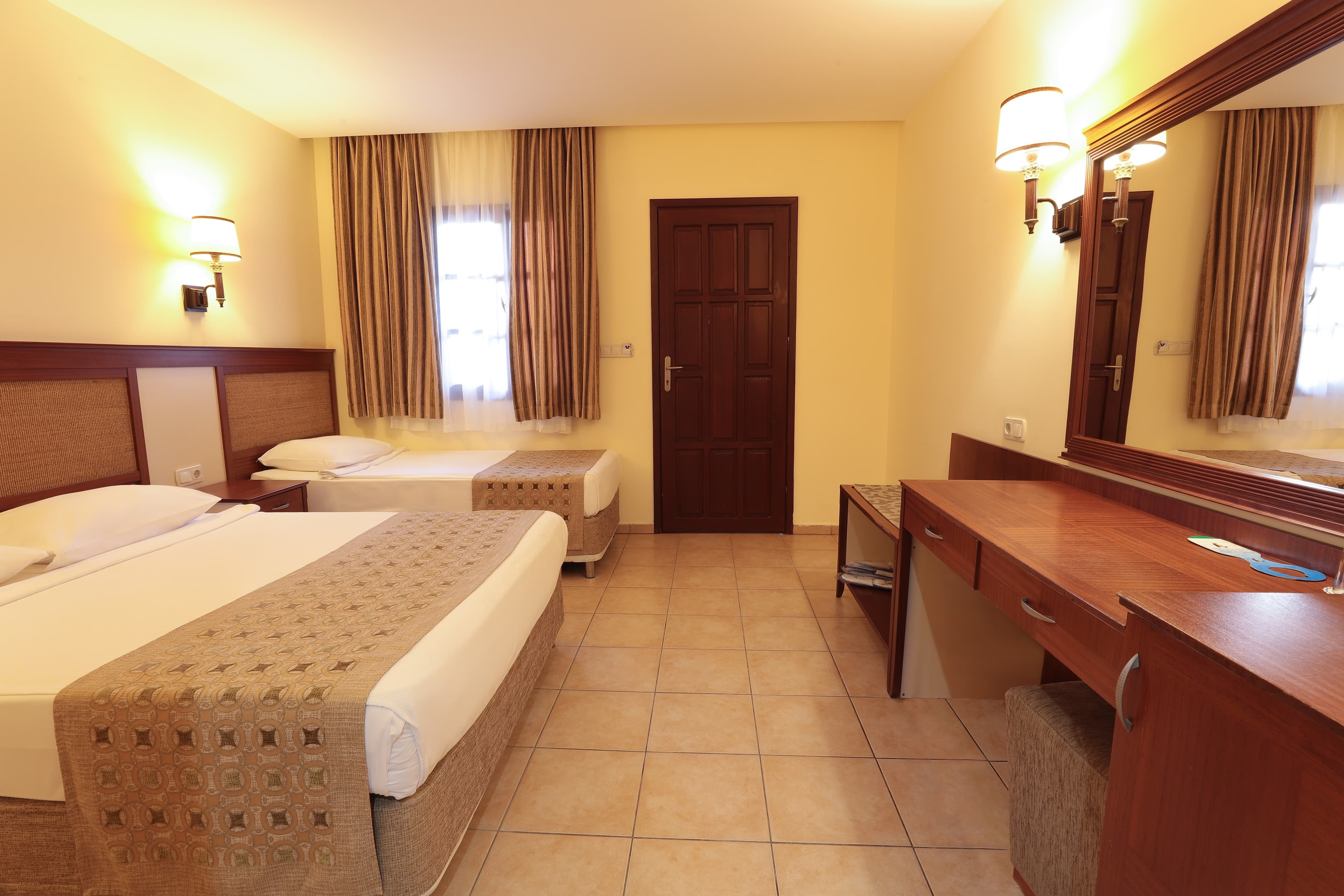 Ozlem Garden Hotel - photo 10