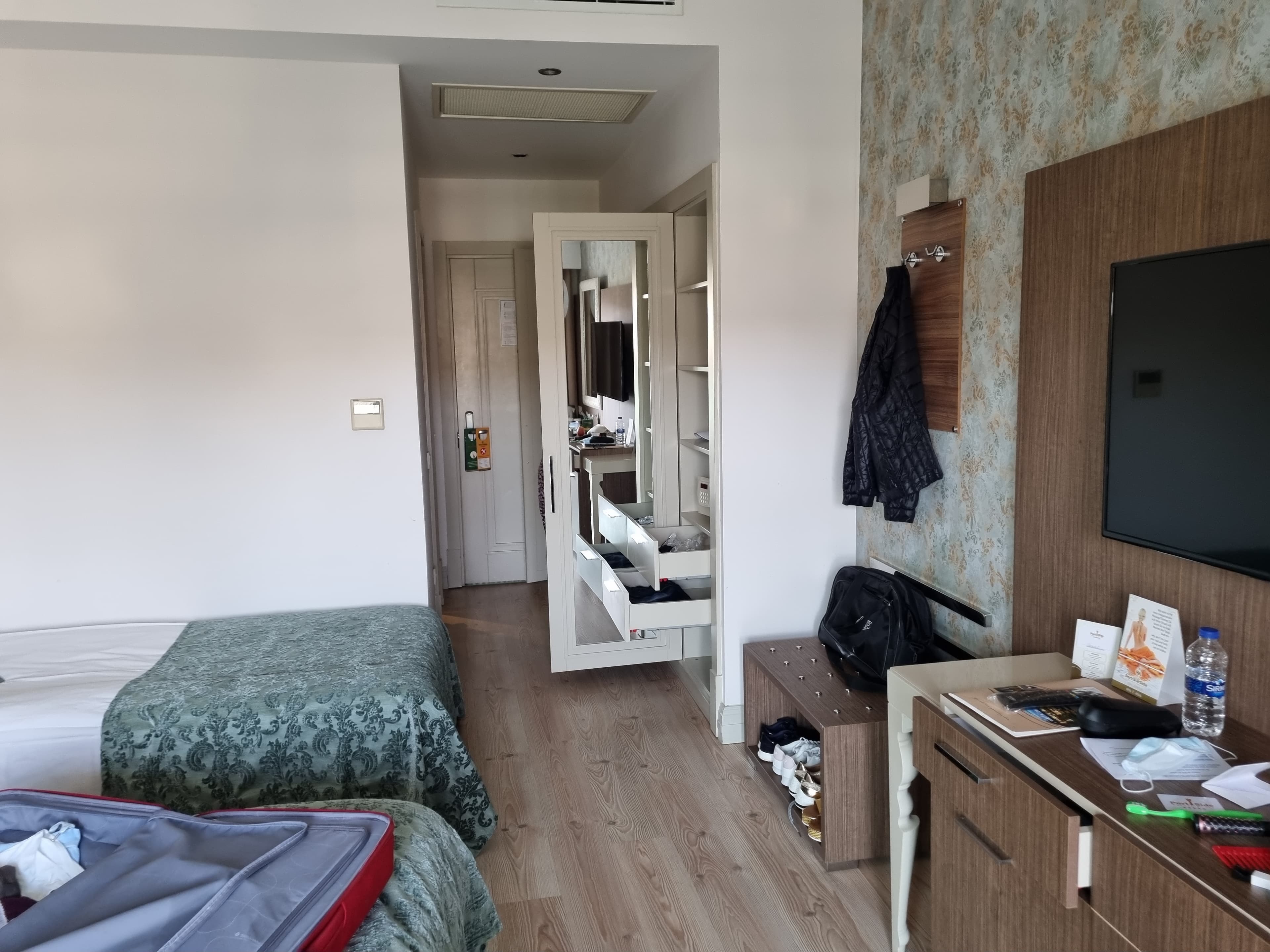 Port Side Hotel - photo 2