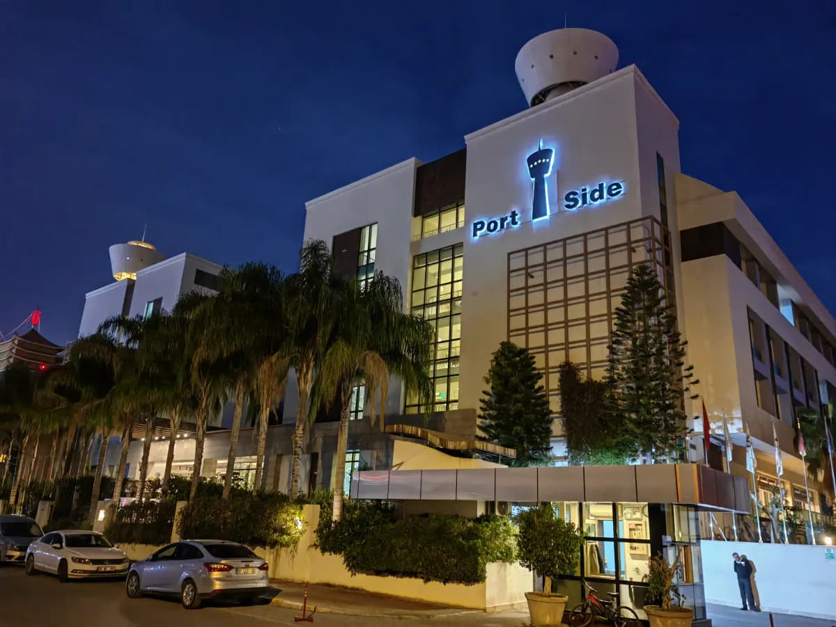 Port Side Hotel - photo 7