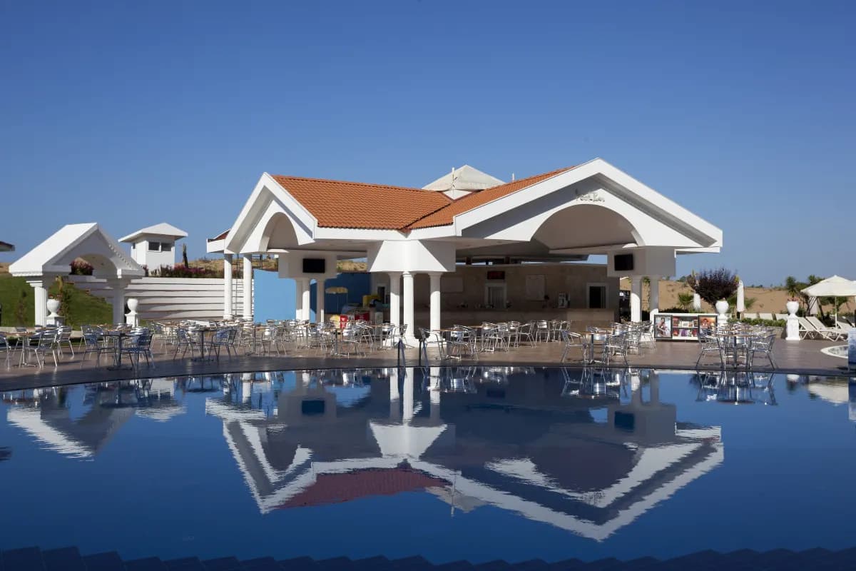 Roma Beach Resort & Spa - photo 6