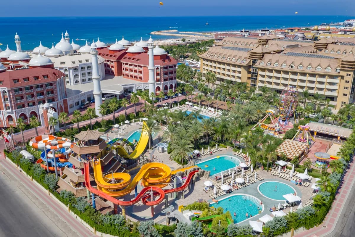 Royal Dragon Hotel