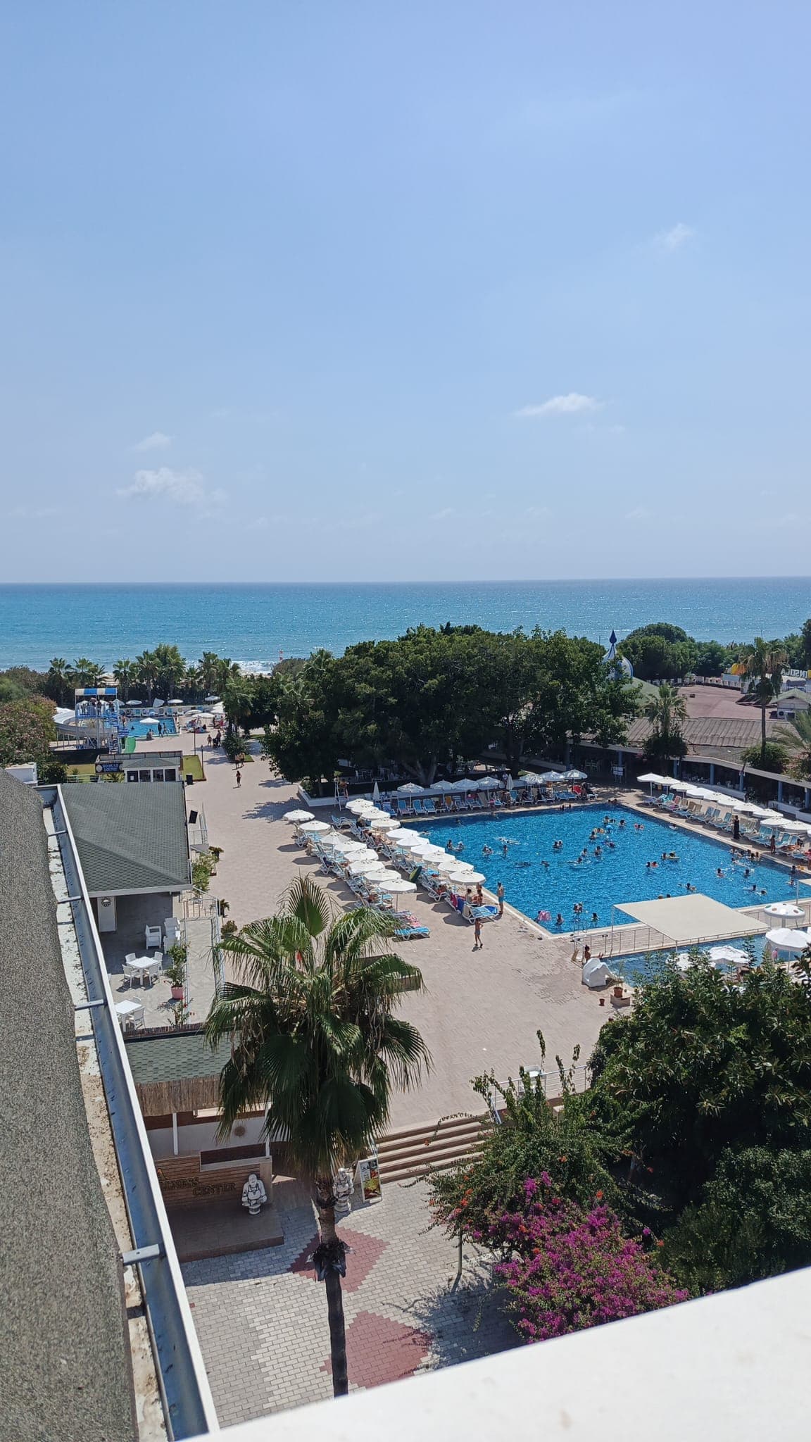 Garden Beach Hotel - photo 2