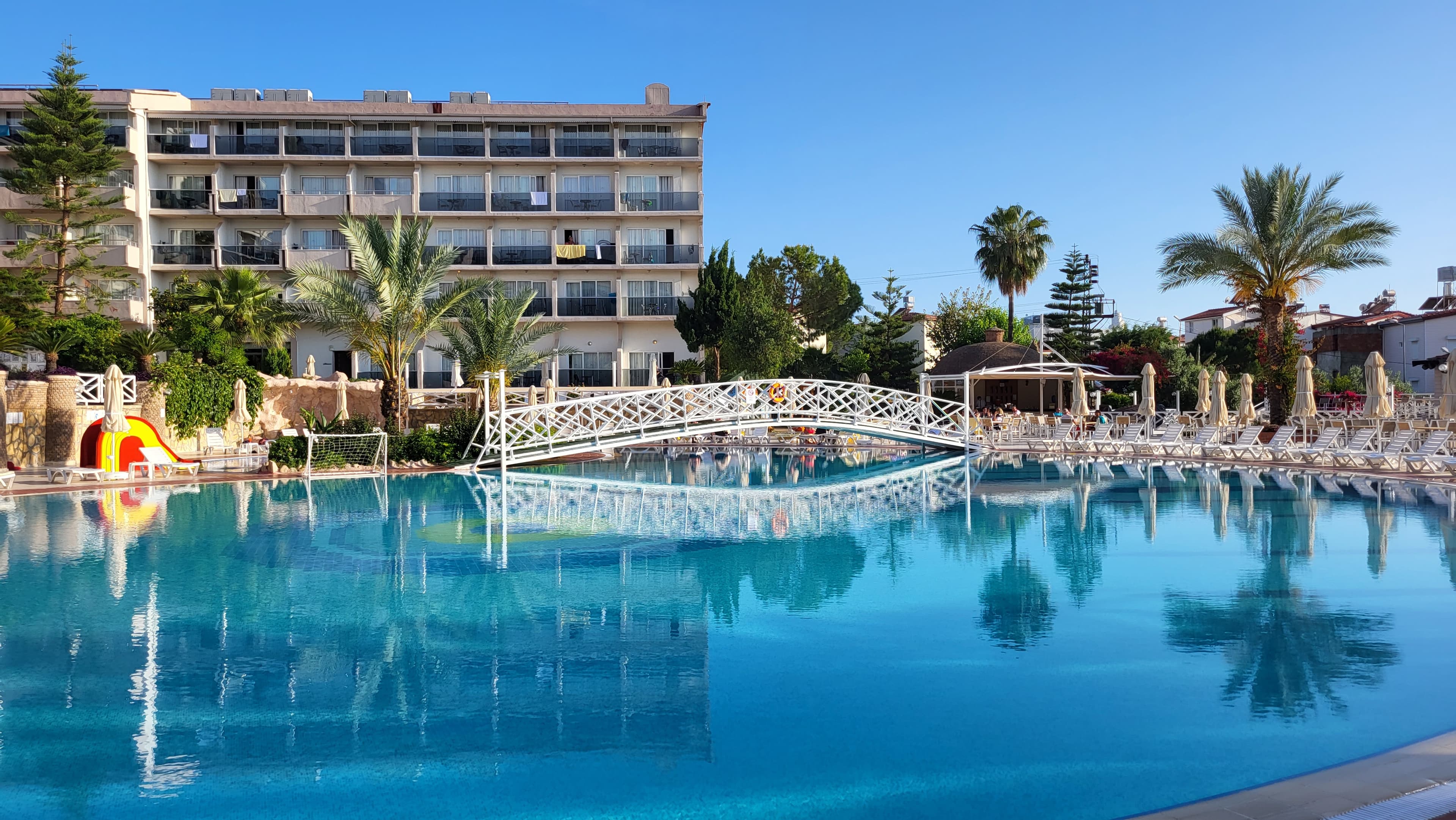 Seaden Corolla Hotel