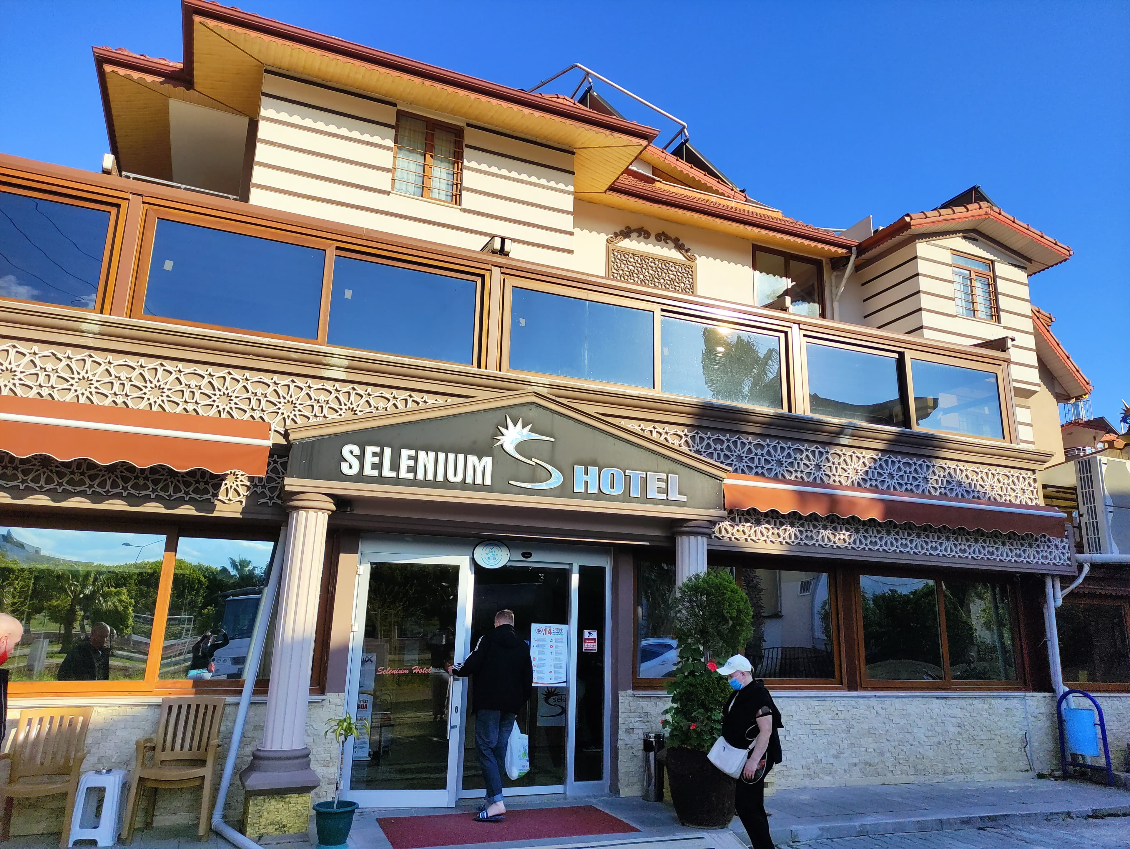 Selenium Hotel - photo 6