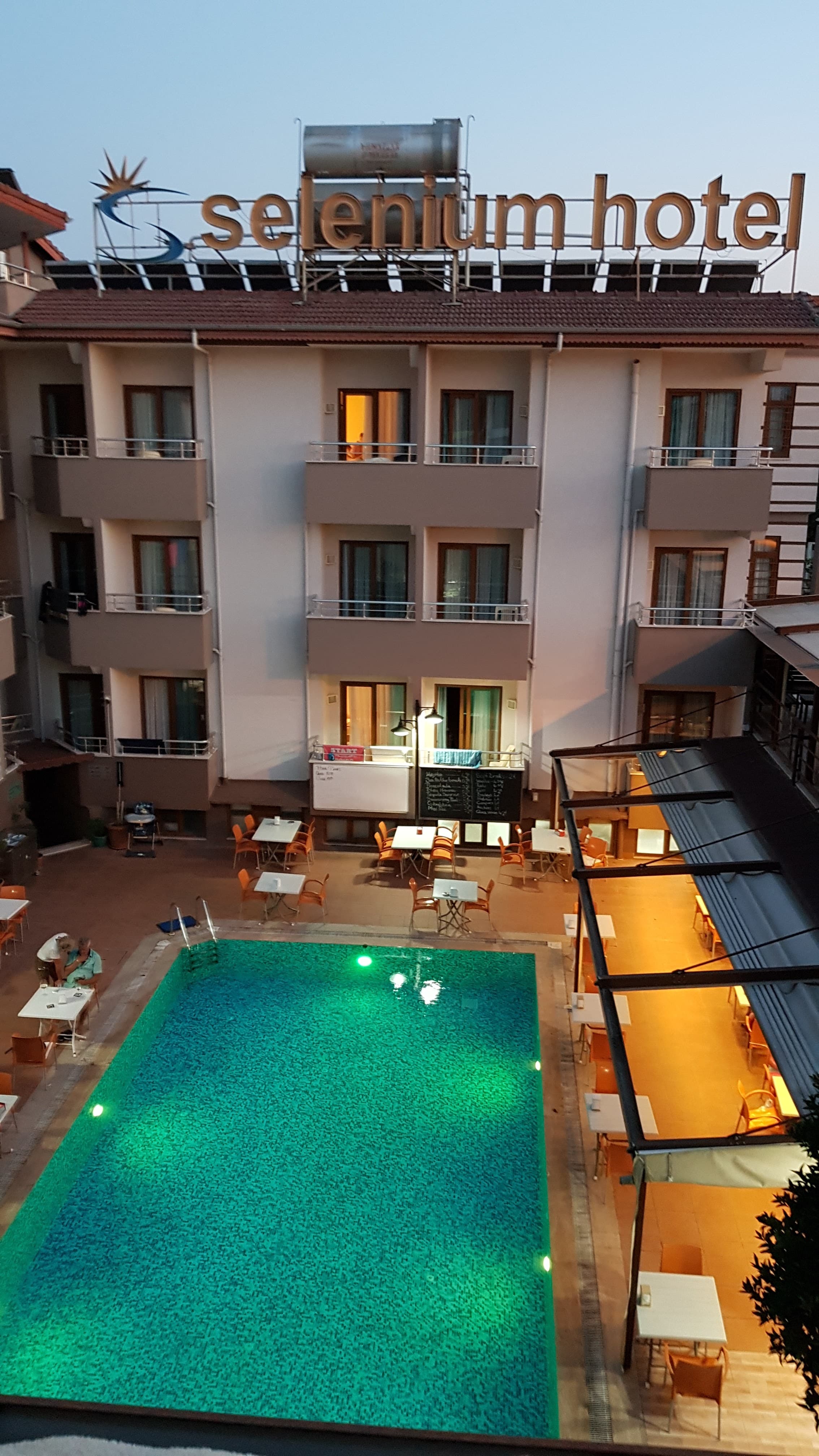 Selenium Hotel - photo 8
