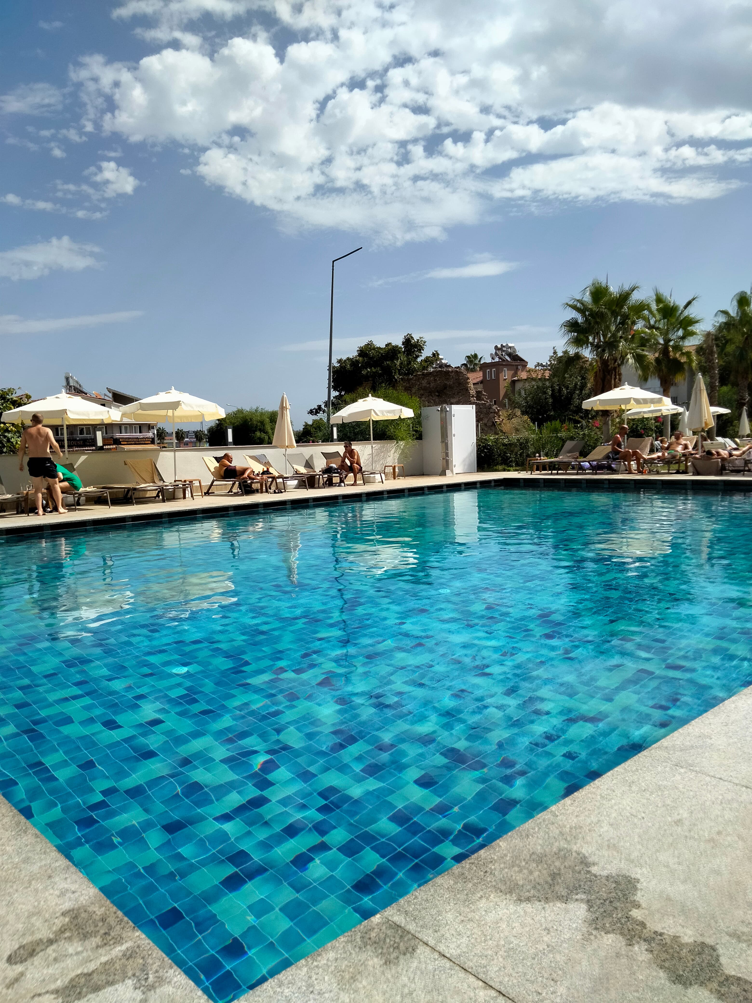 Side Square Hotel - photo 3
