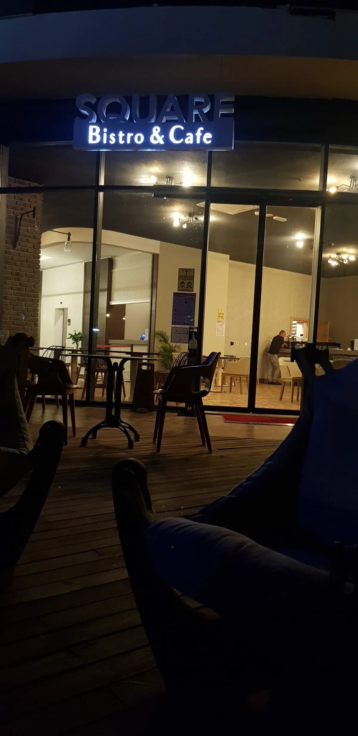 Side Square Hotel - photo 10