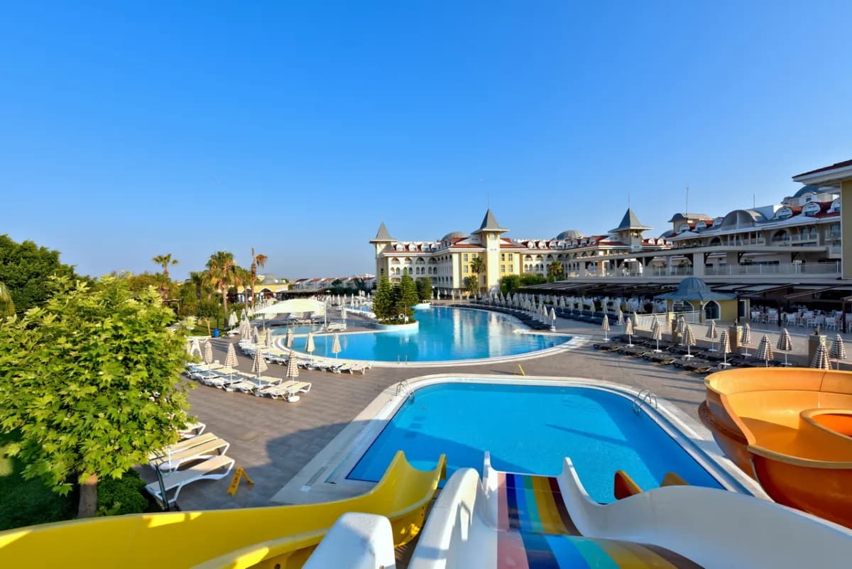 Side Star Resort Hotel - photo 3
