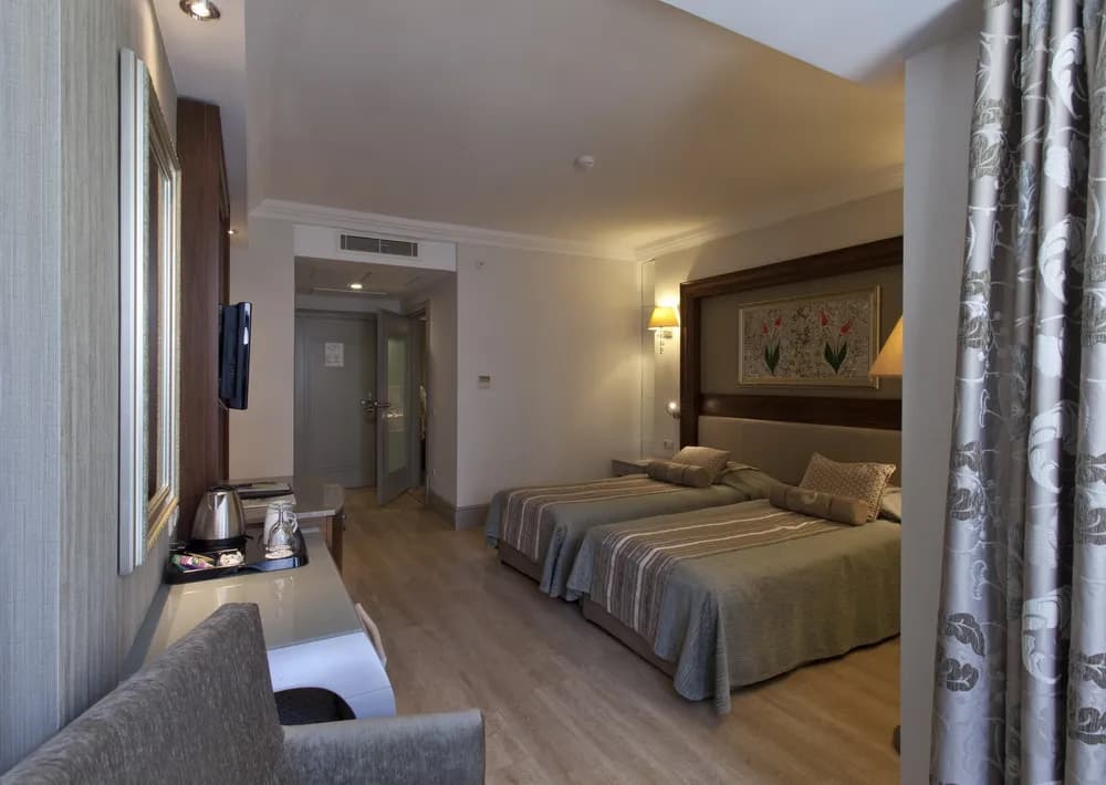 Side Star Resort Hotel - photo 5