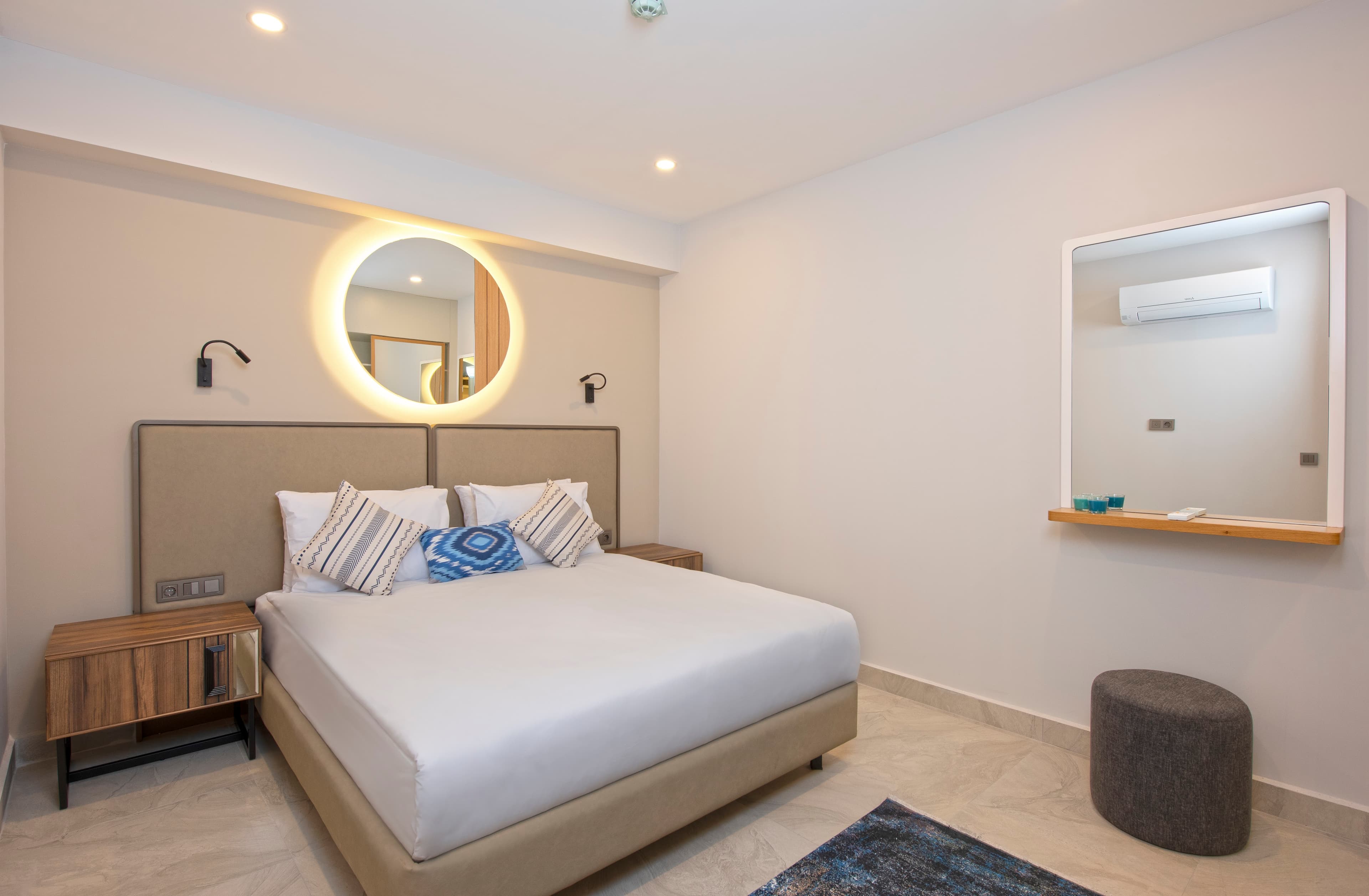 A Suite Side - photo 10