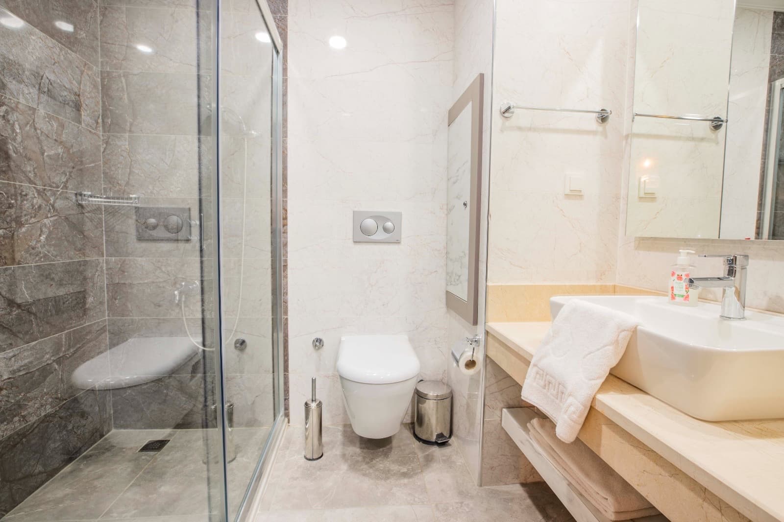 Silver Hotel - photo 4