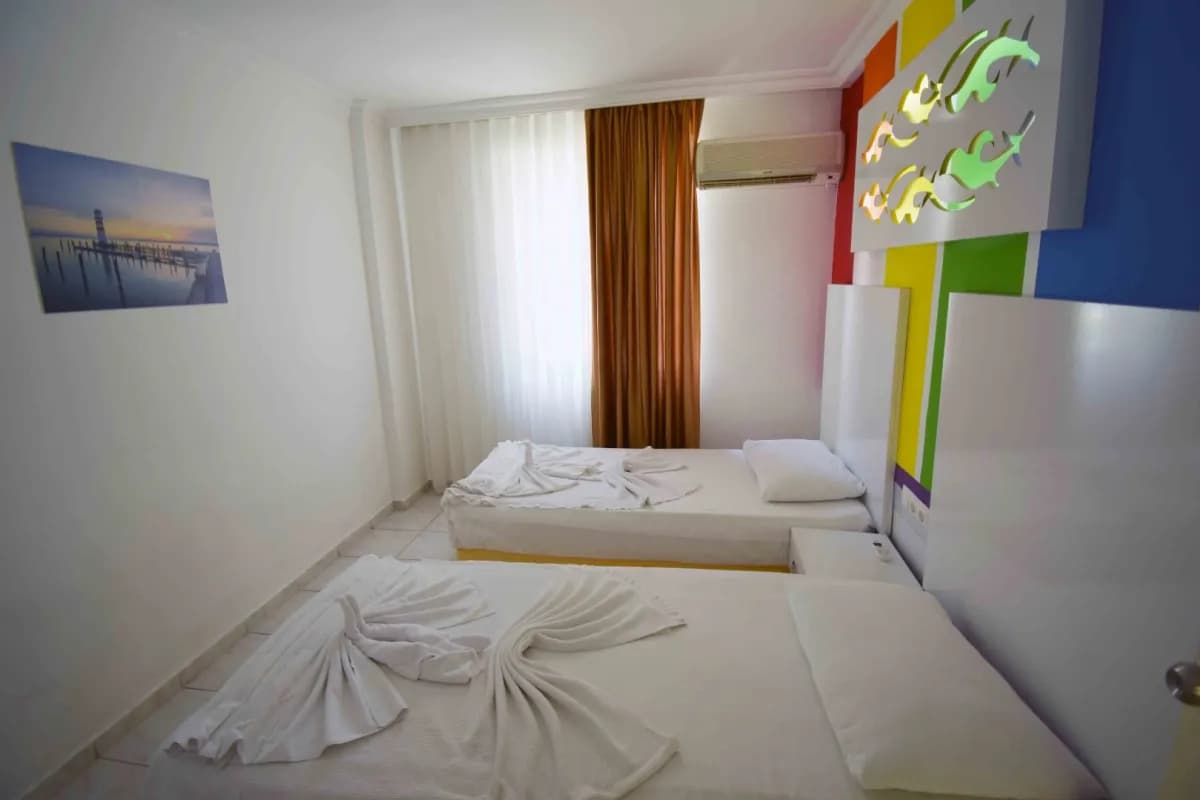 Smile Park Hotel - photo 2
