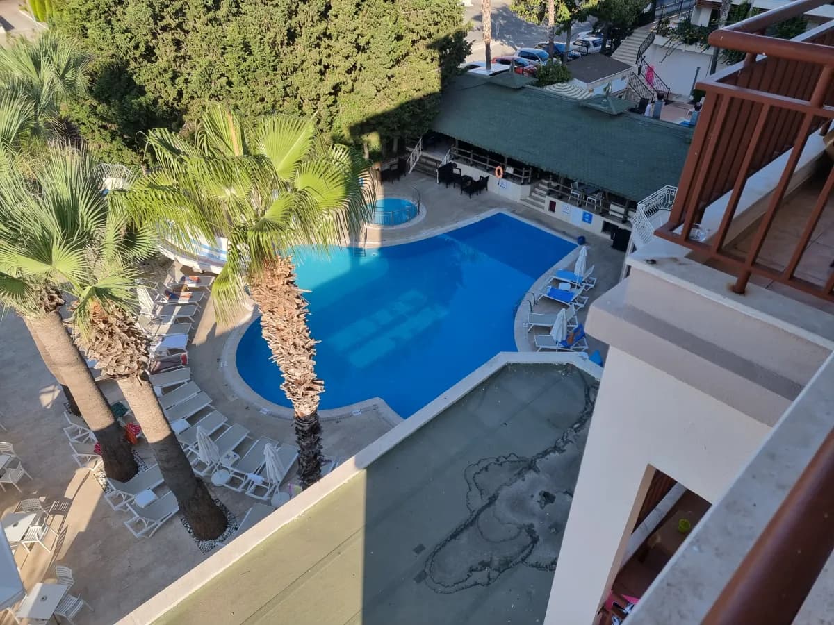 Sun Beach Hotel - photo 3