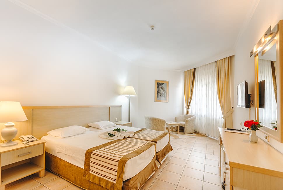 Sural Saray Hotel - photo 2