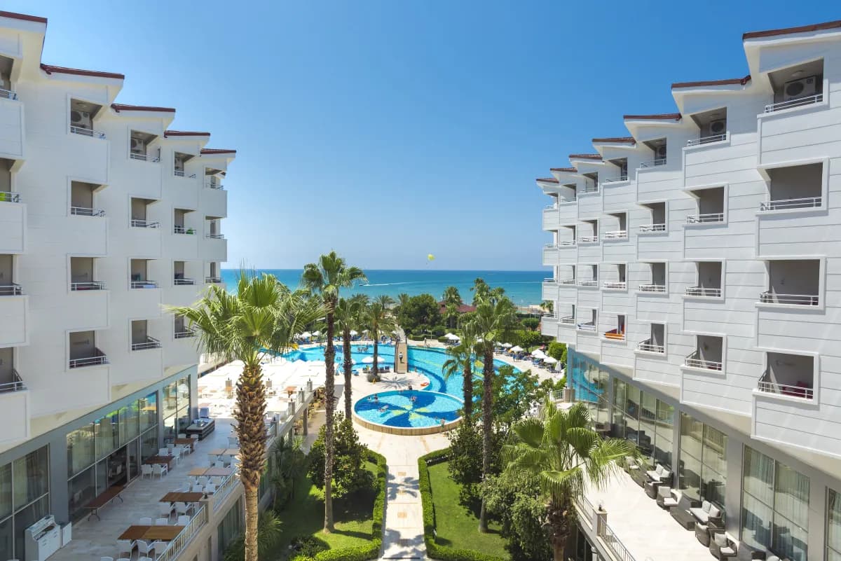 Hotel Terrace Beach Resort - photo 5