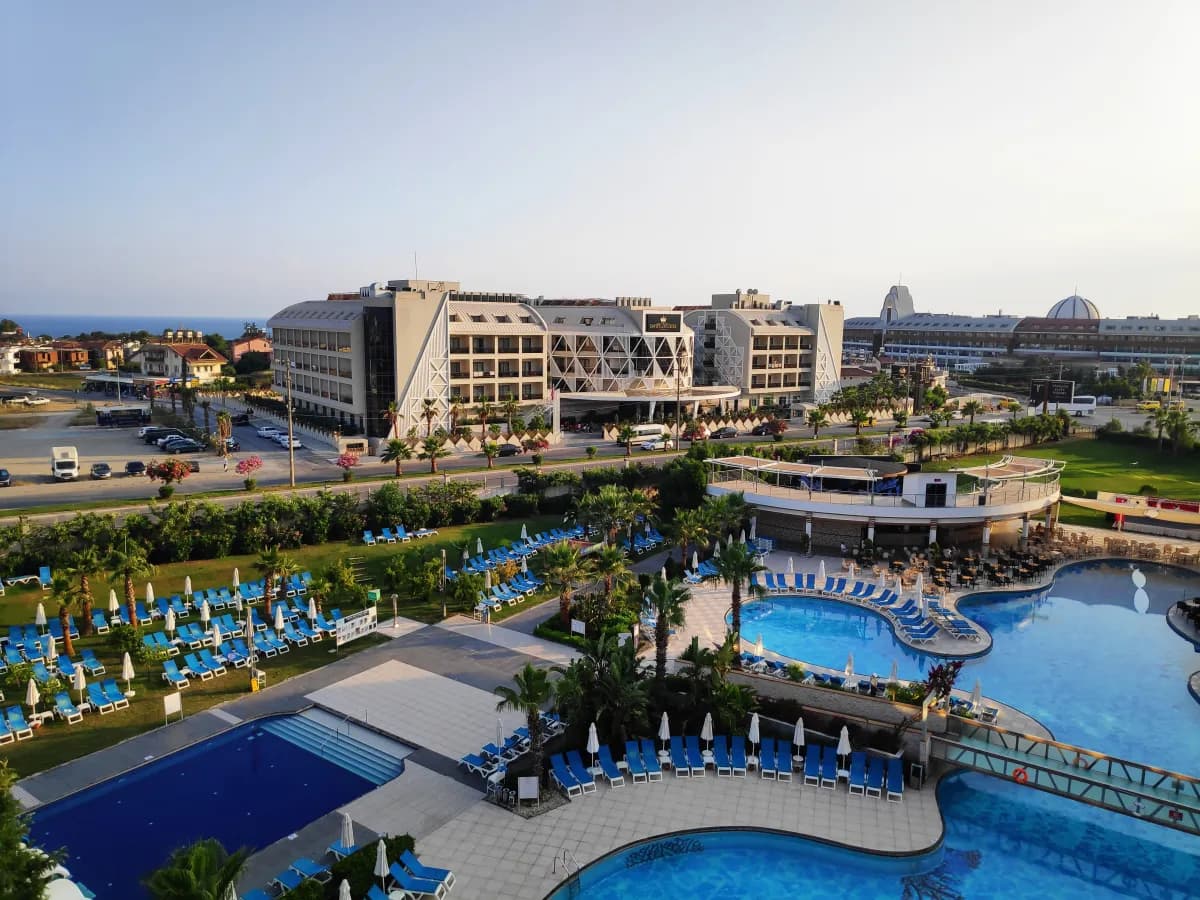 Terrace Elite Resort - photo 5