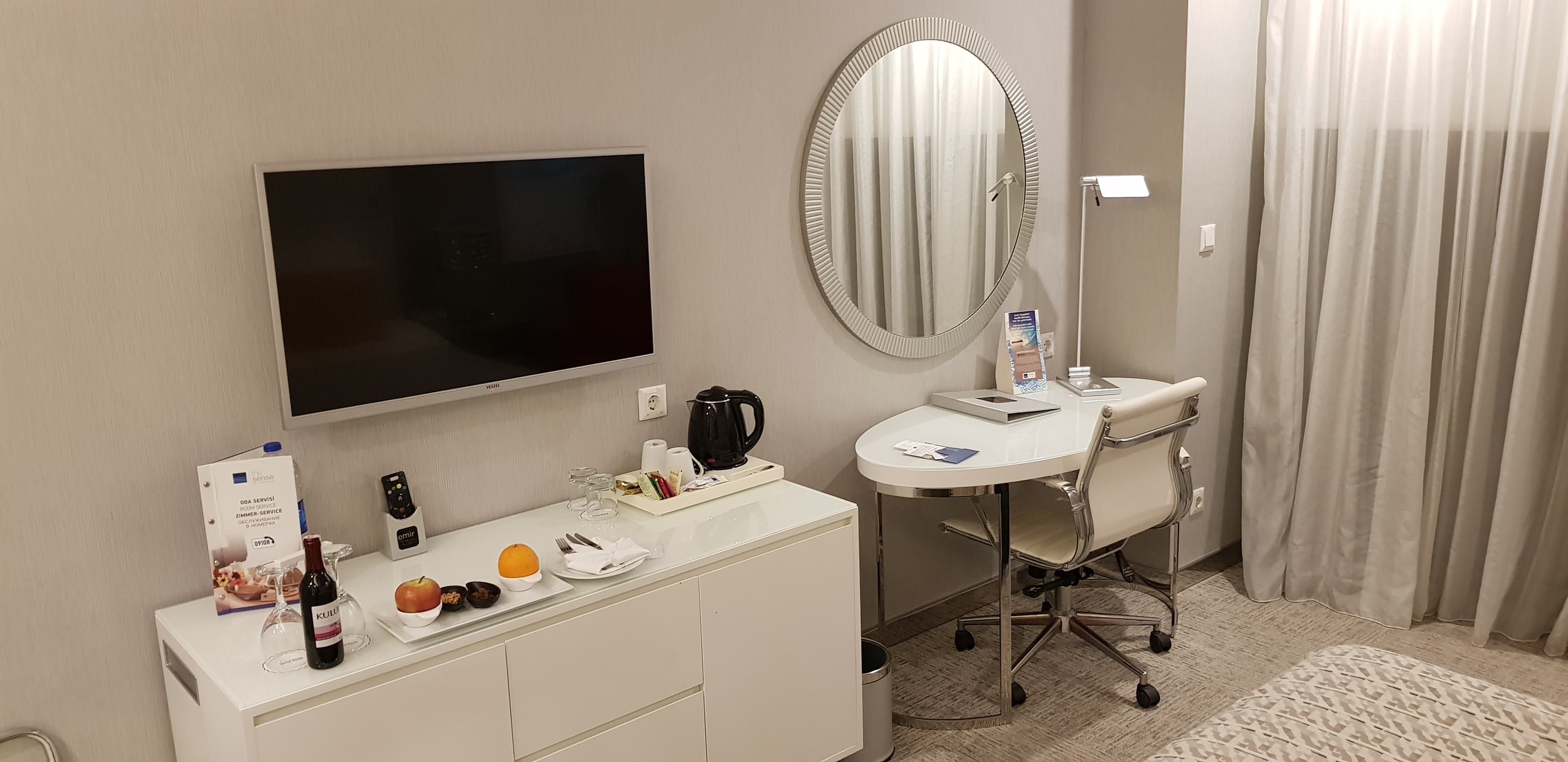 The Sense De Luxe Hotel - photo 4