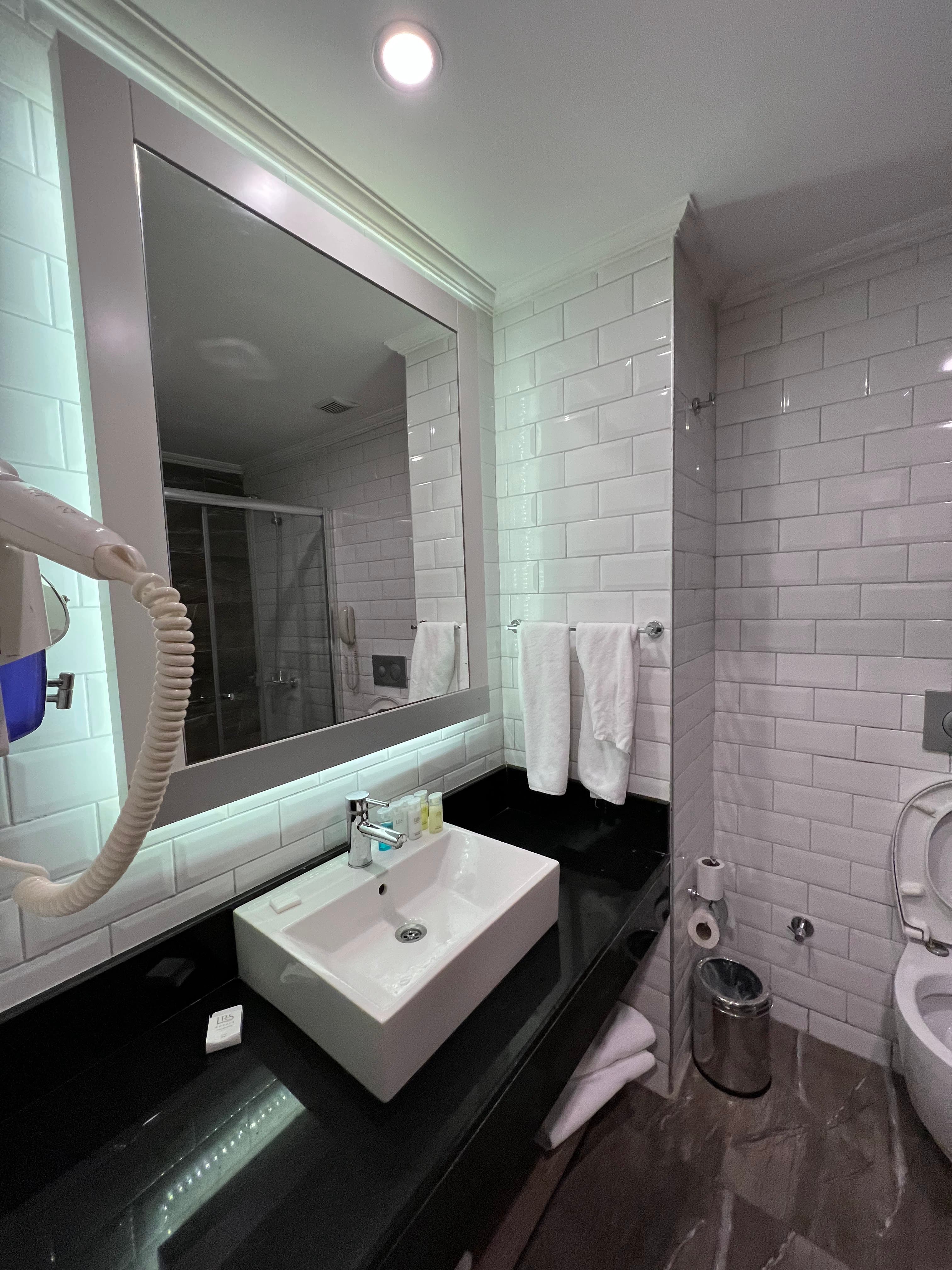PORT RIVER HOTEL & SPA - photo 4