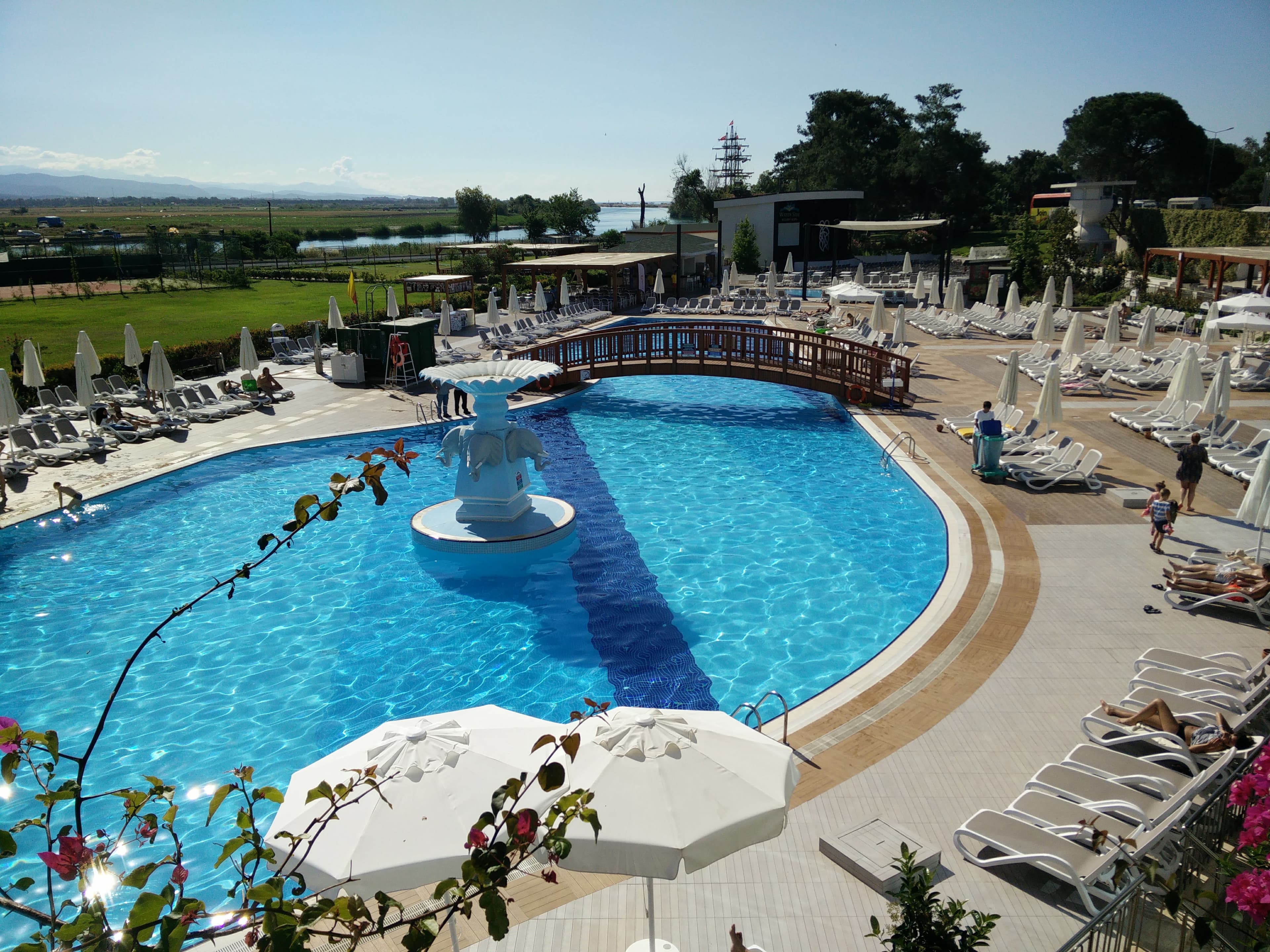 Water Side Resort & Spa - photo 10