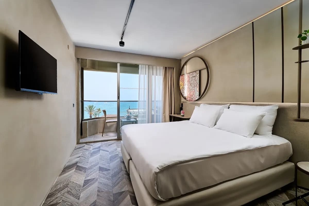 Büyük Hotel - photo 2