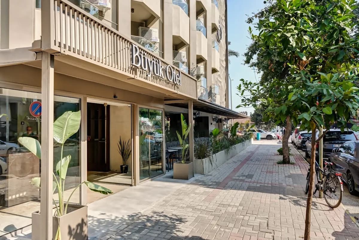 Büyük Hotel - photo 6