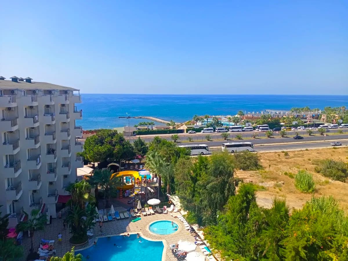 Asrın Beach Hotel - photo 5
