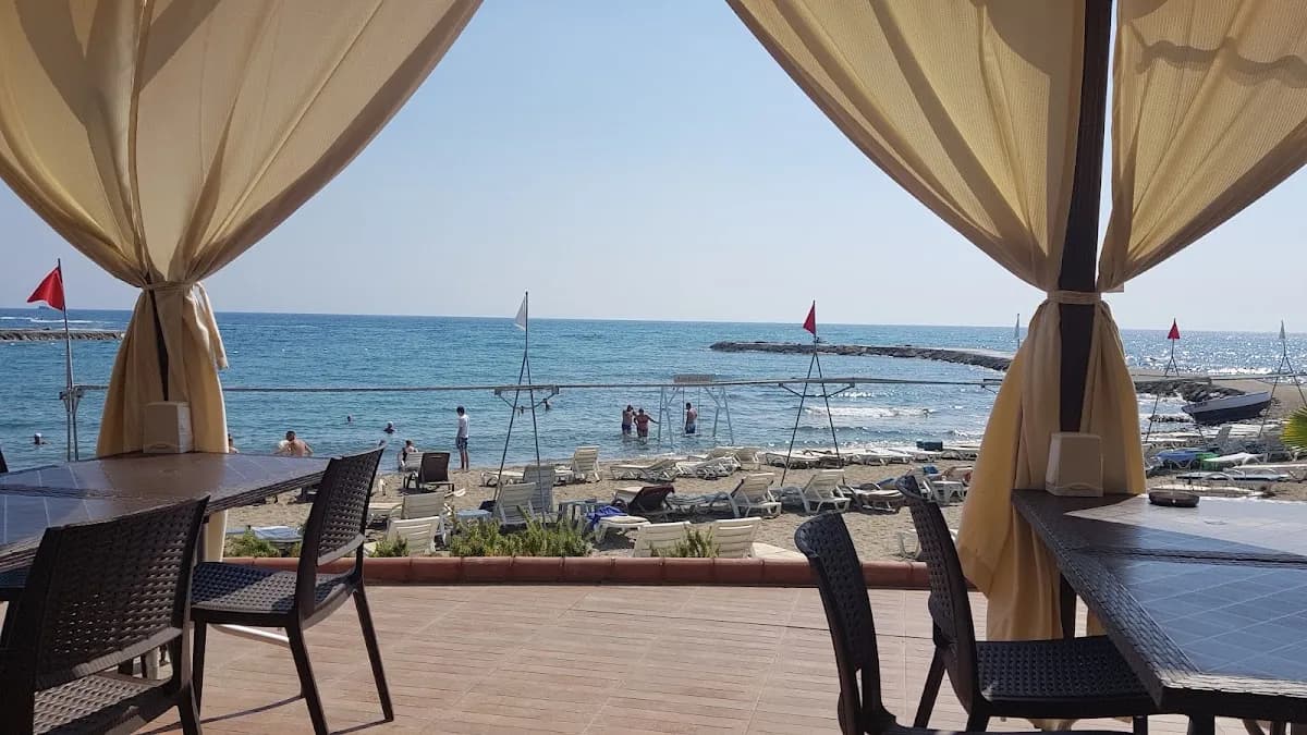 Asrın Beach Hotel - photo 9